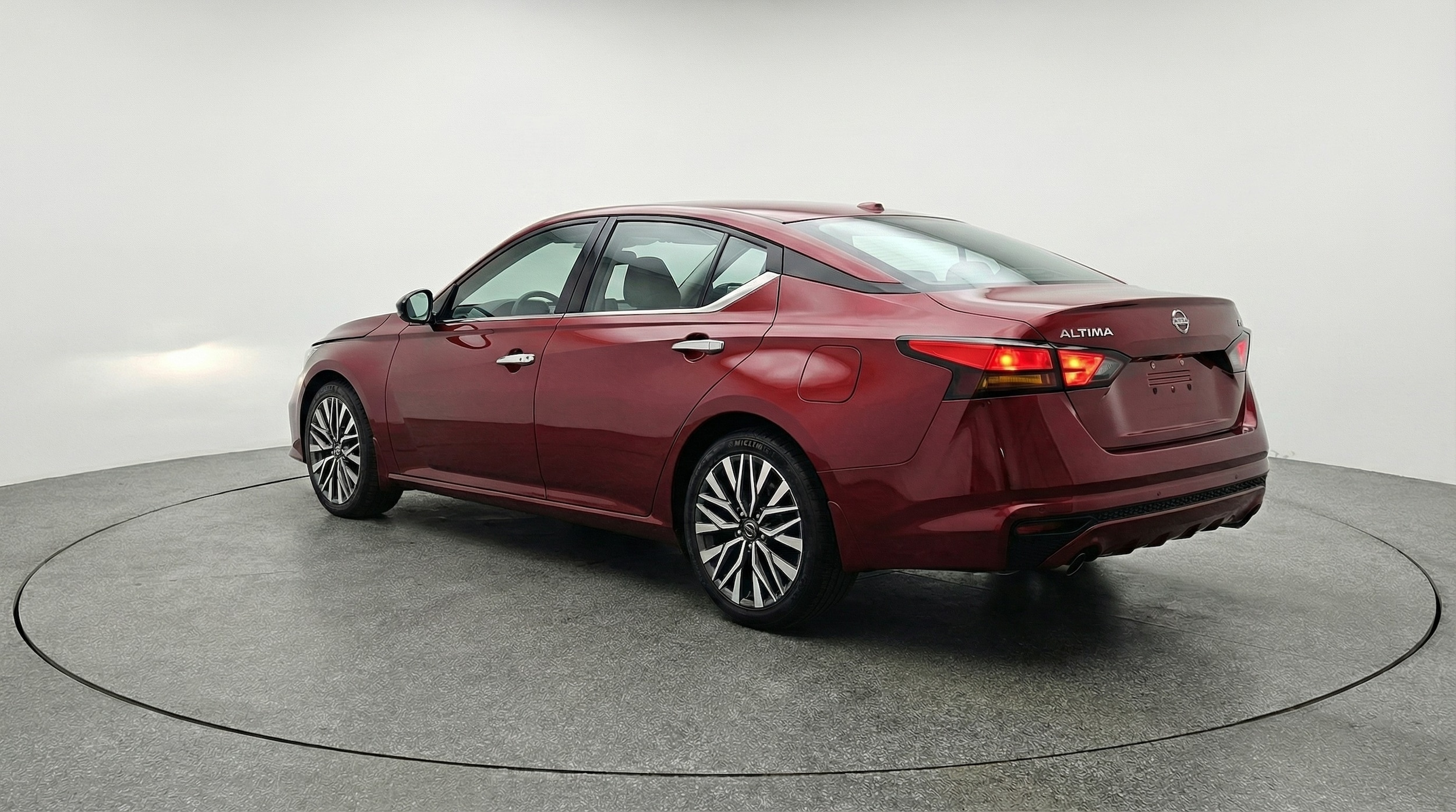 Thumbnail: 2025 Nissan Altima - 5