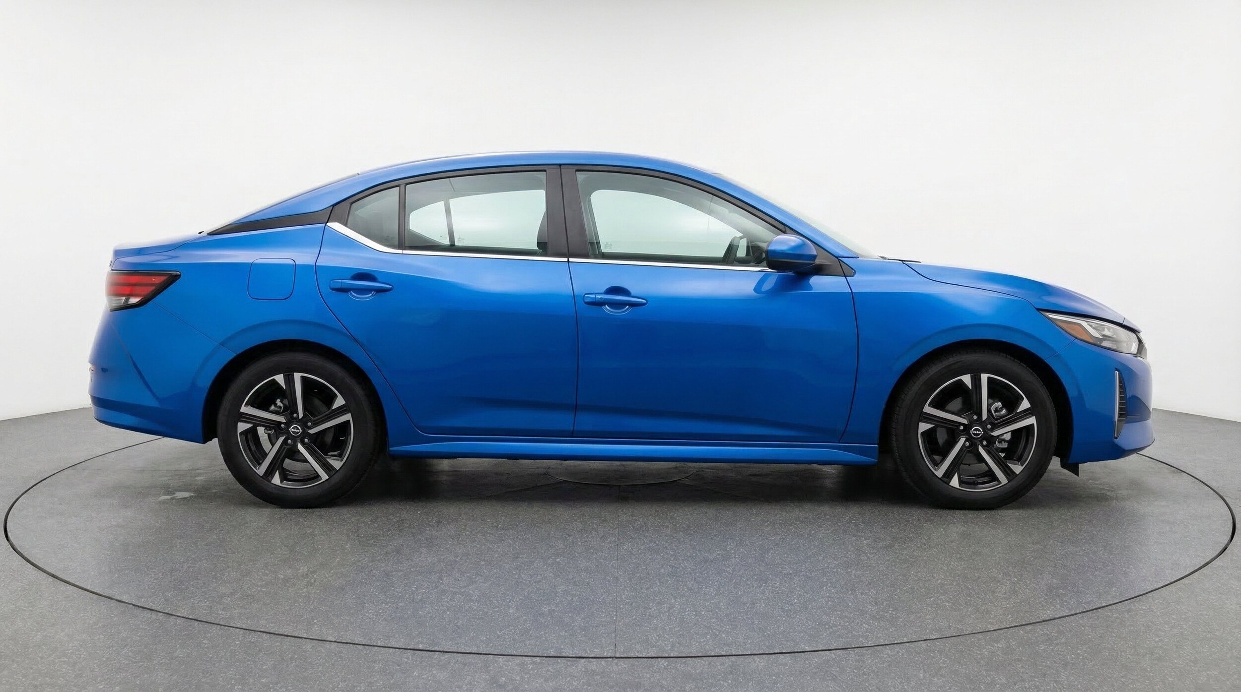 Thumbnail: 2025 Nissan Sentra - 10