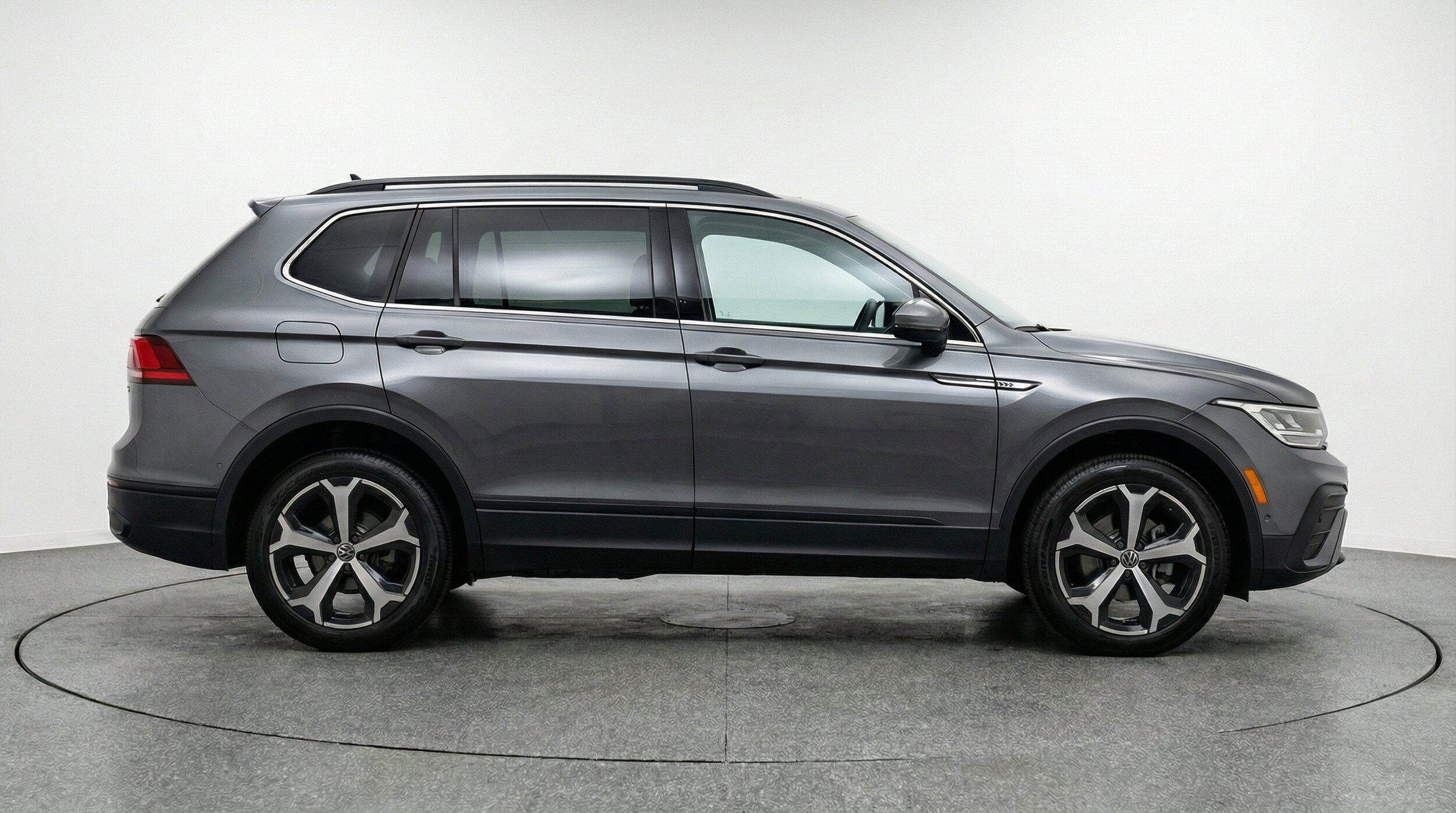 Thumbnail: 2026 Volkswagen Tiguan - 11