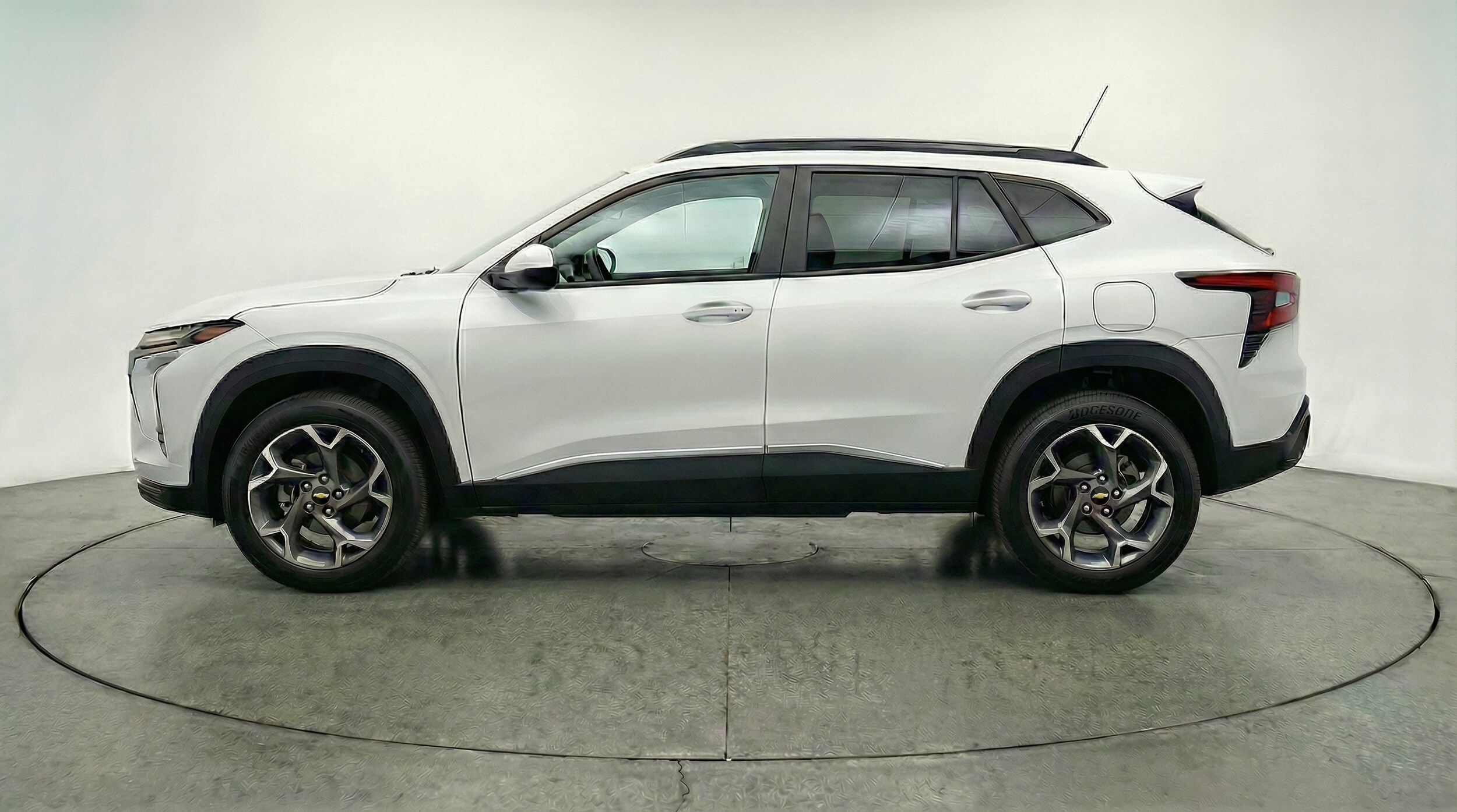 Thumbnail: 2025 Chevrolet Trax - 4