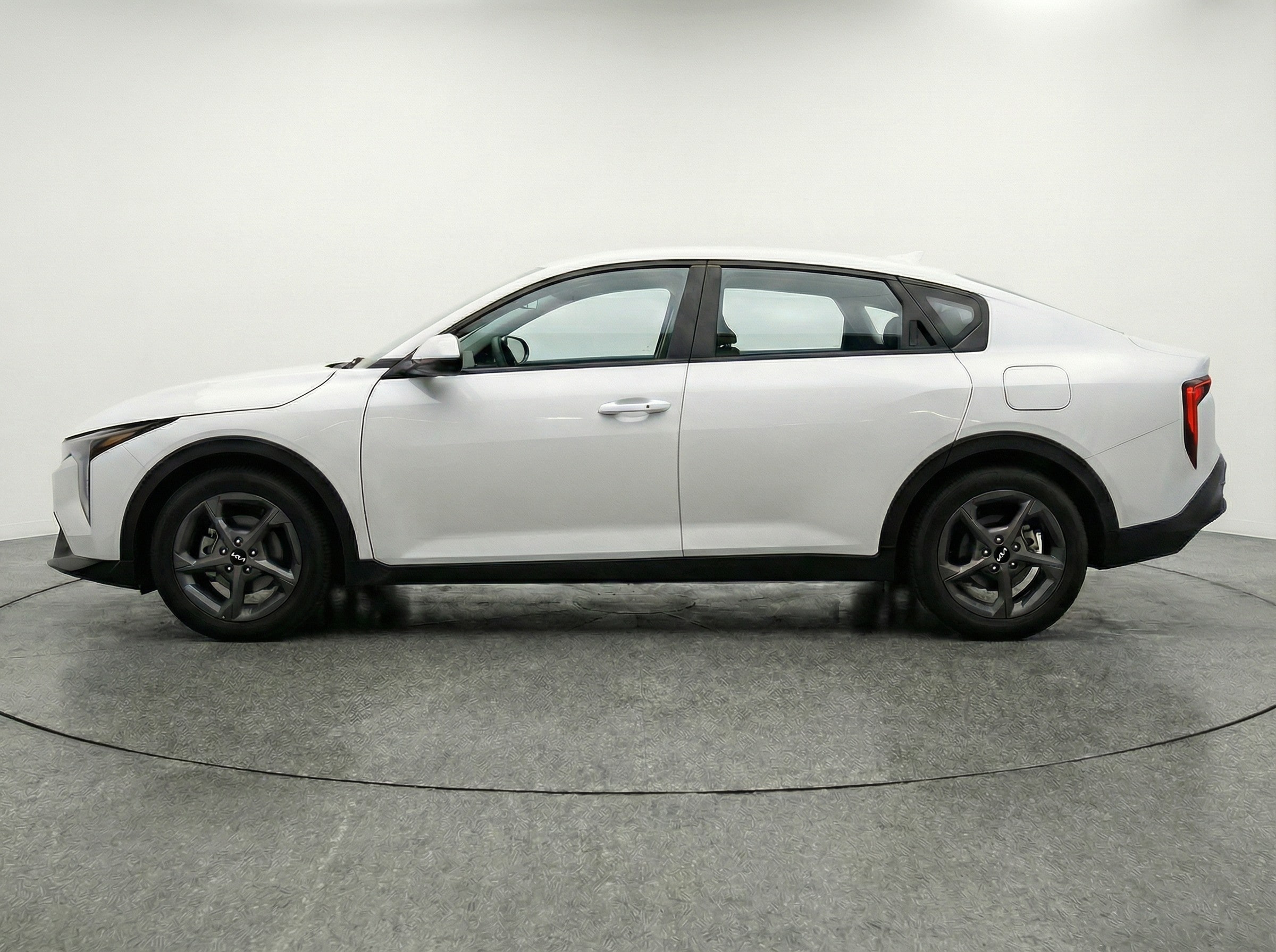 Thumbnail: 2025 Kia K4 - 4