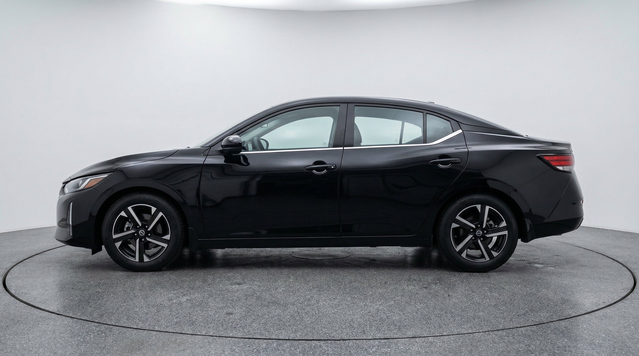 Thumbnail: 2025 Nissan Sentra - 5