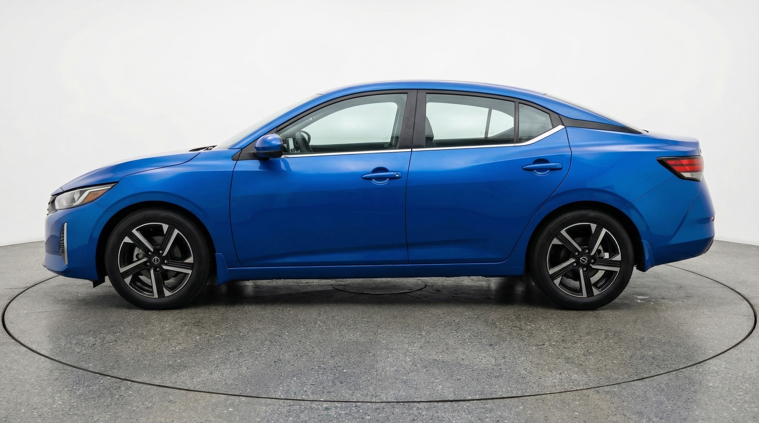 Thumbnail: 2025 Nissan Sentra - 4