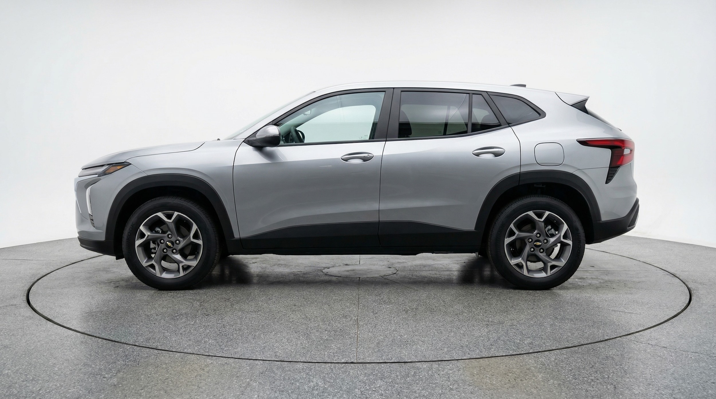 Thumbnail: 2025 Chevrolet Trax - 4