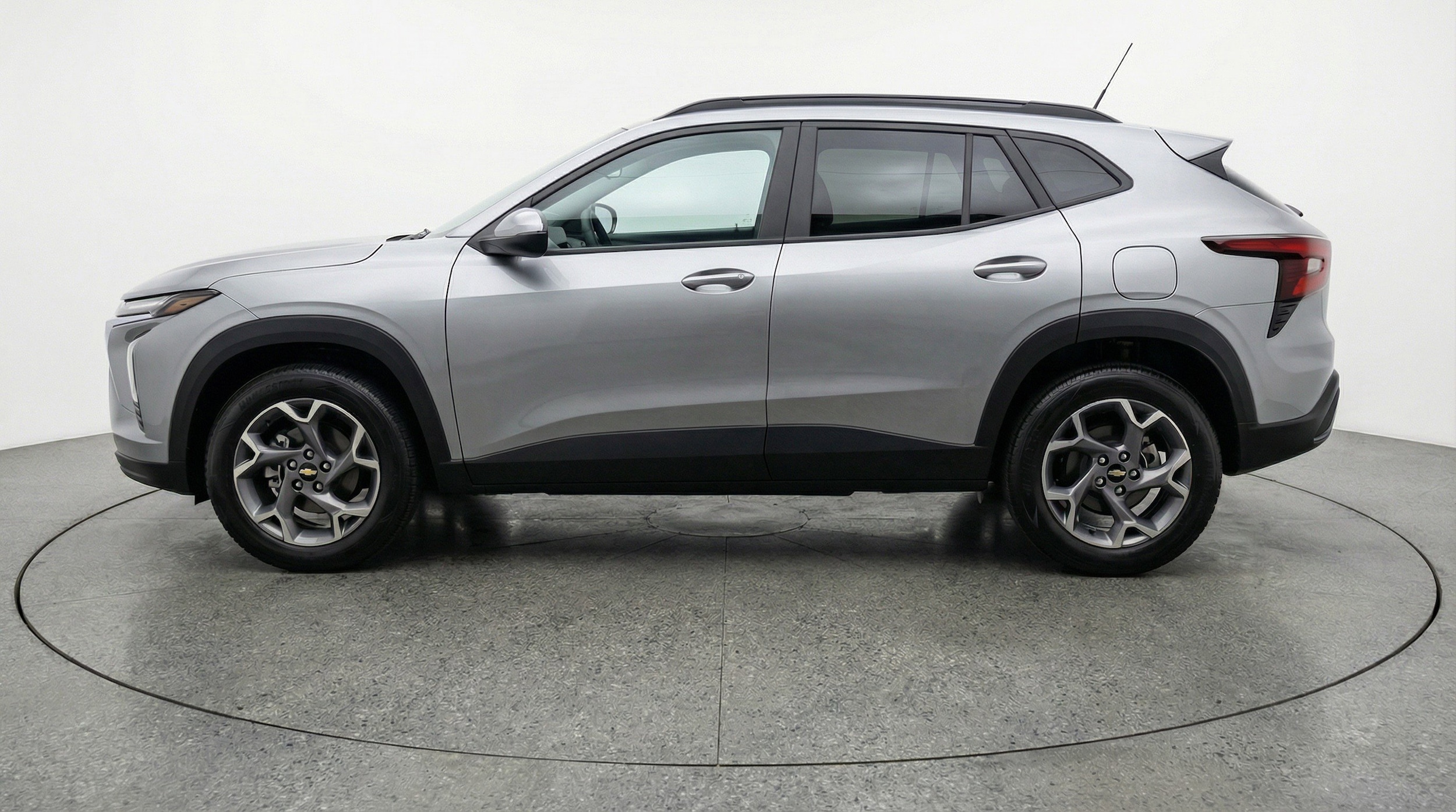 Thumbnail: 2025 Chevrolet Trax - 5