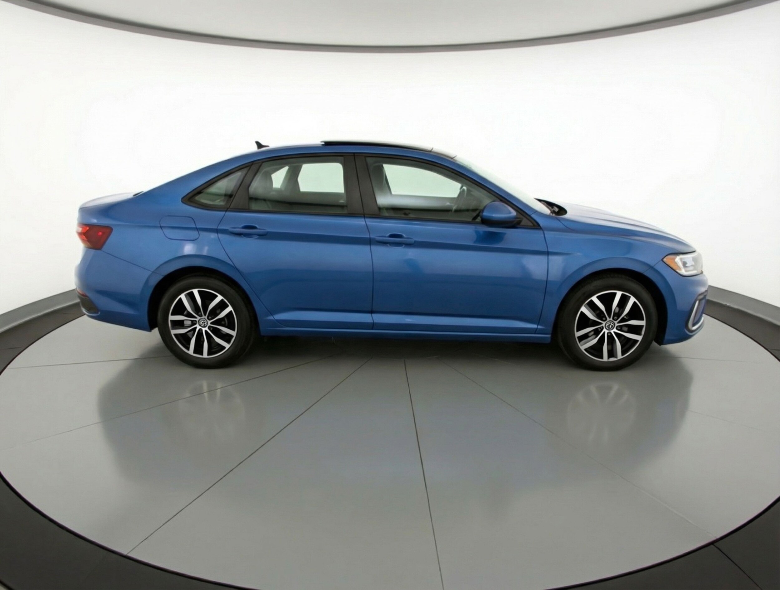 Thumbnail: 2025 Volkswagen Jetta - 8