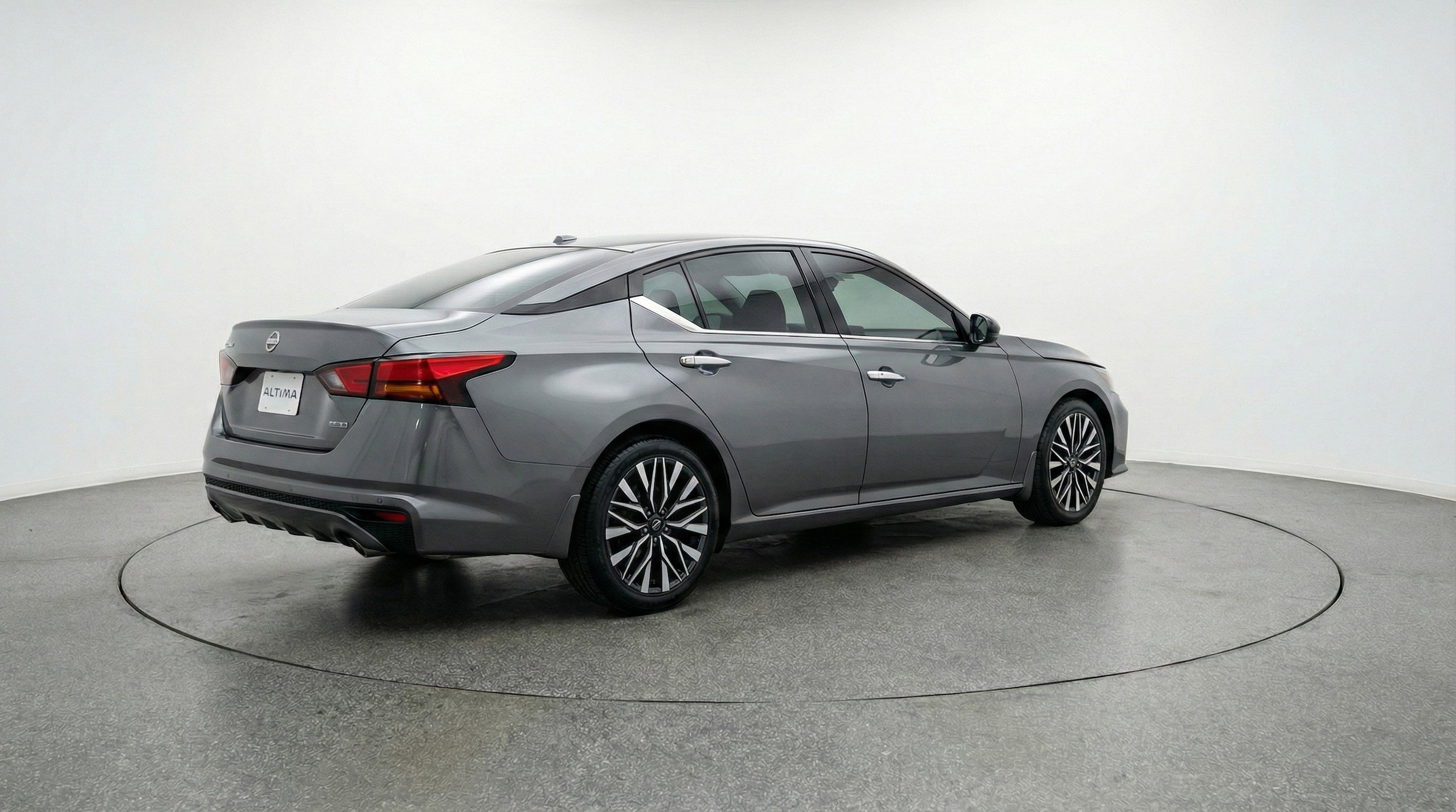 Thumbnail: 2025 Nissan Altima - 9
