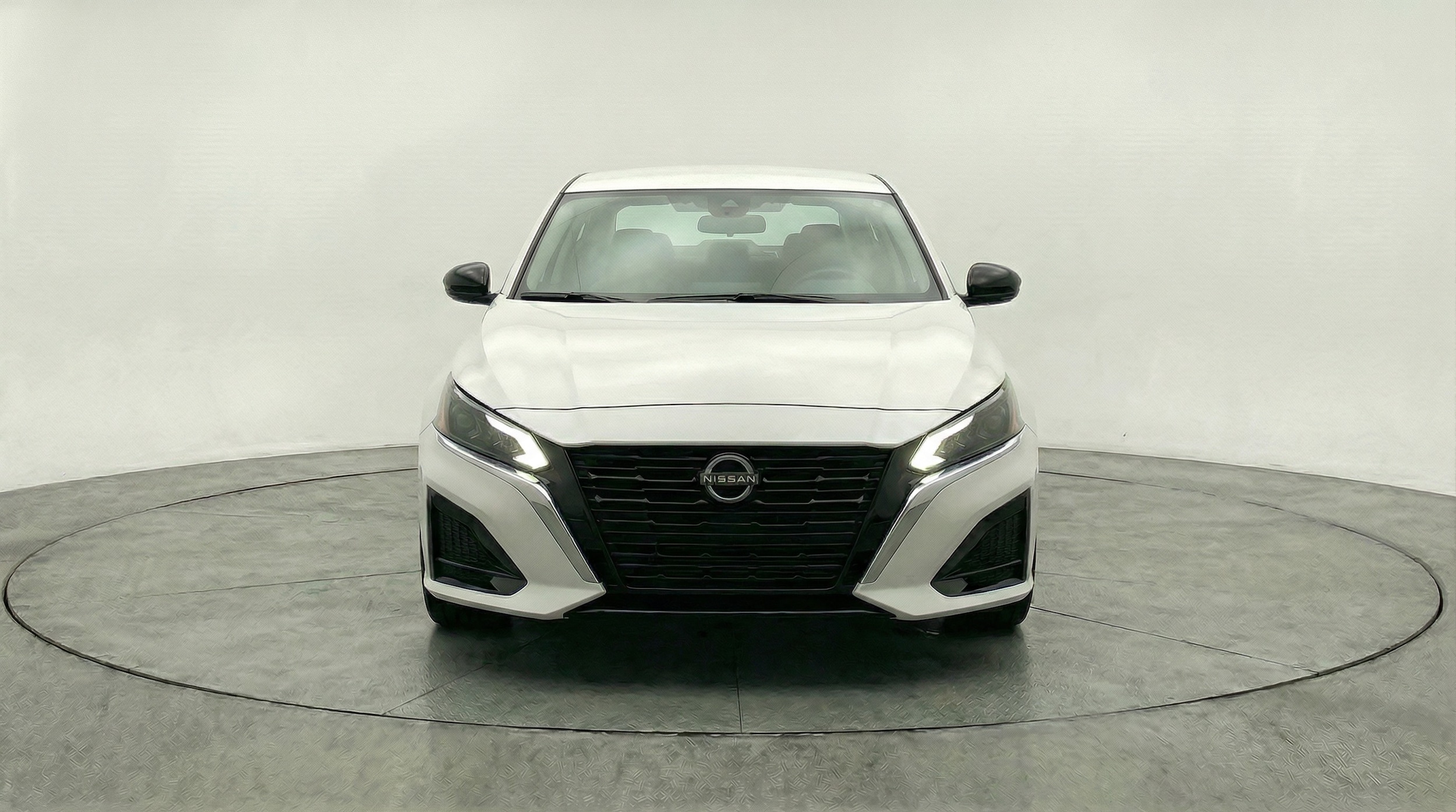 Thumbnail: 2025 Nissan Altima - 2