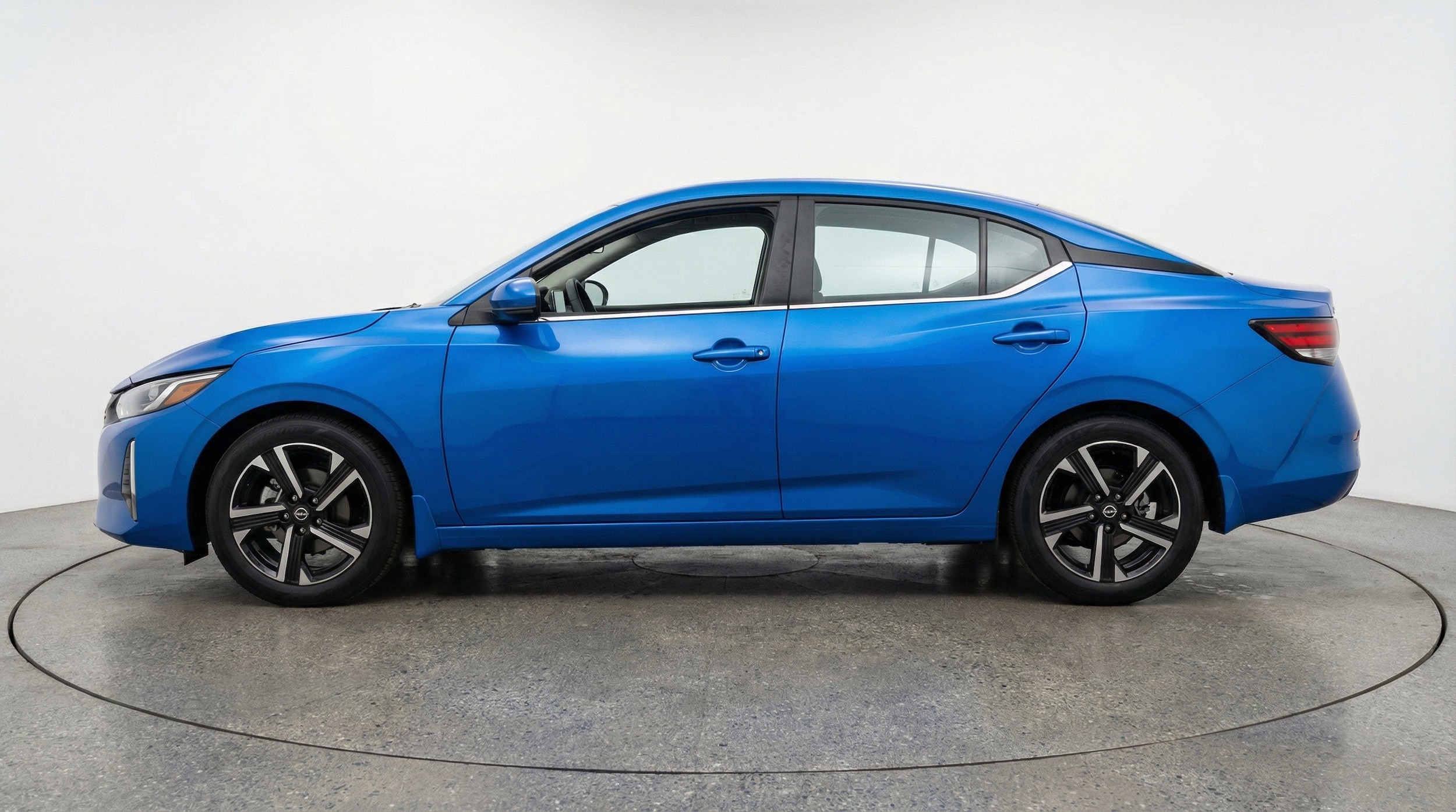 Thumbnail: 2025 Nissan Sentra - 5