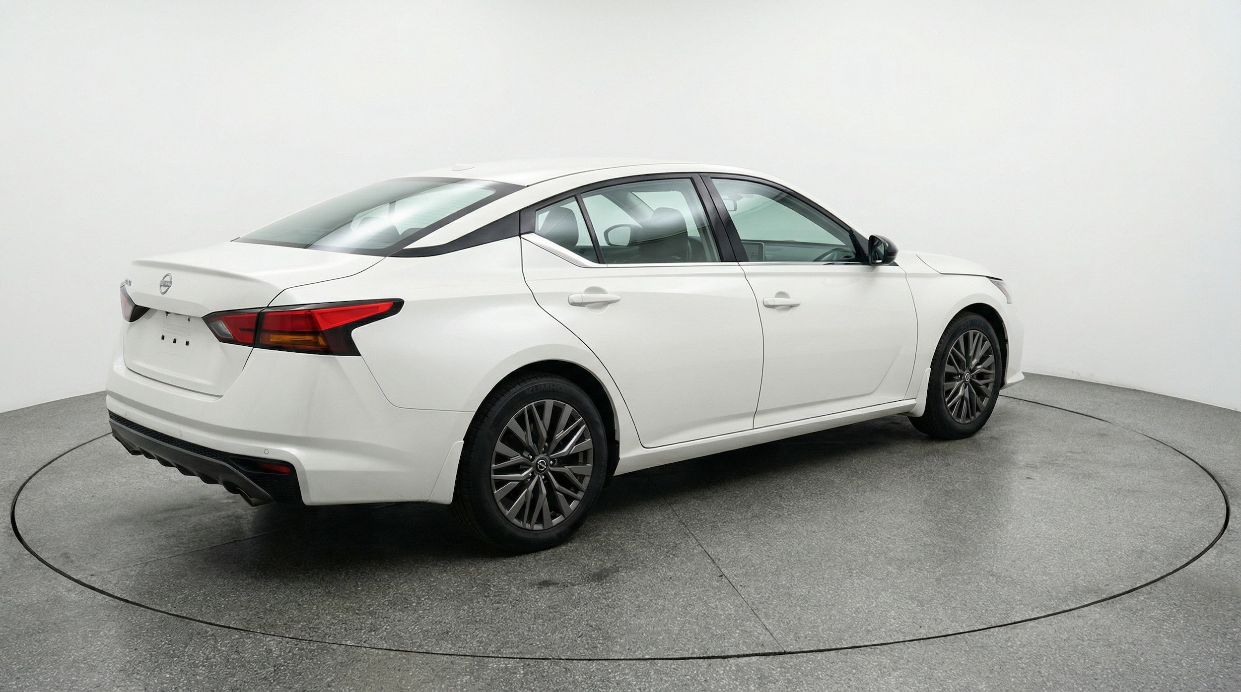 Thumbnail: 2025 Nissan Altima - 9