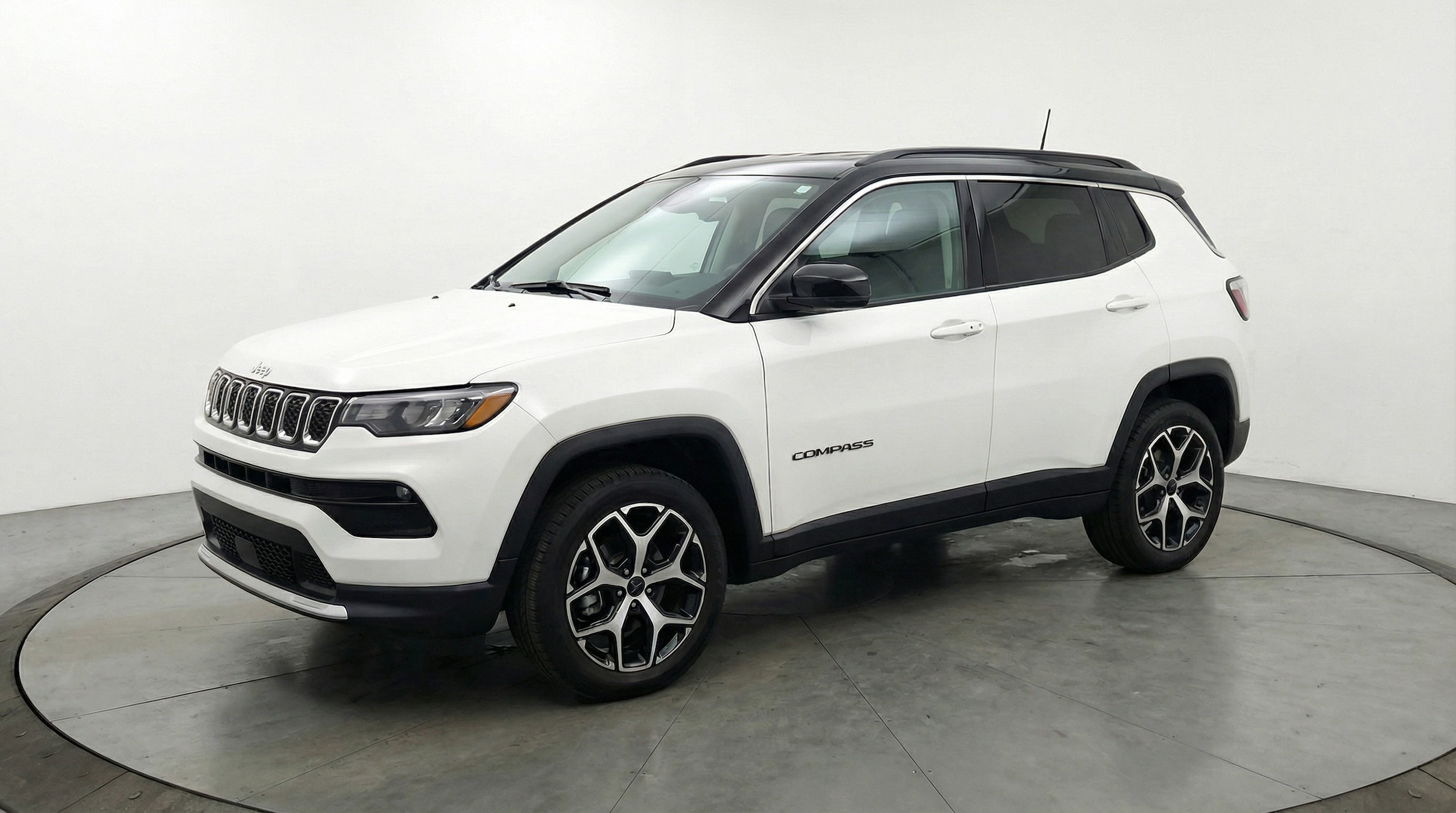 Thumbnail: 2025 Jeep Compass - 3