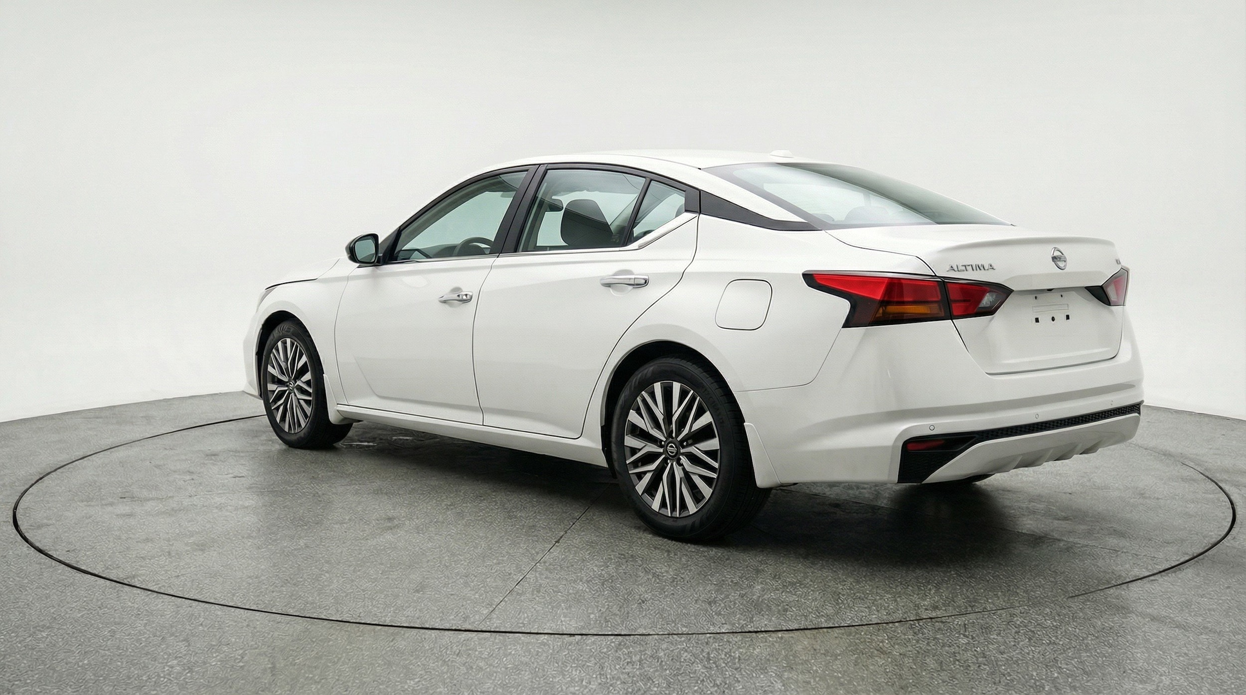 Thumbnail: 2025 Nissan Altima - 6