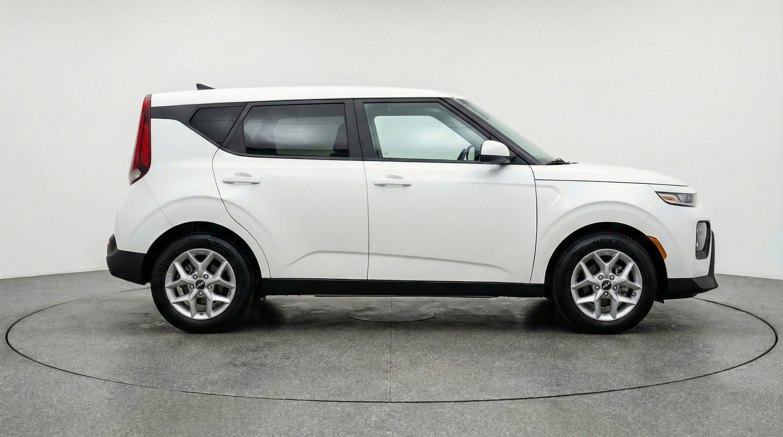 Thumbnail: 2025 Kia Soul - 8