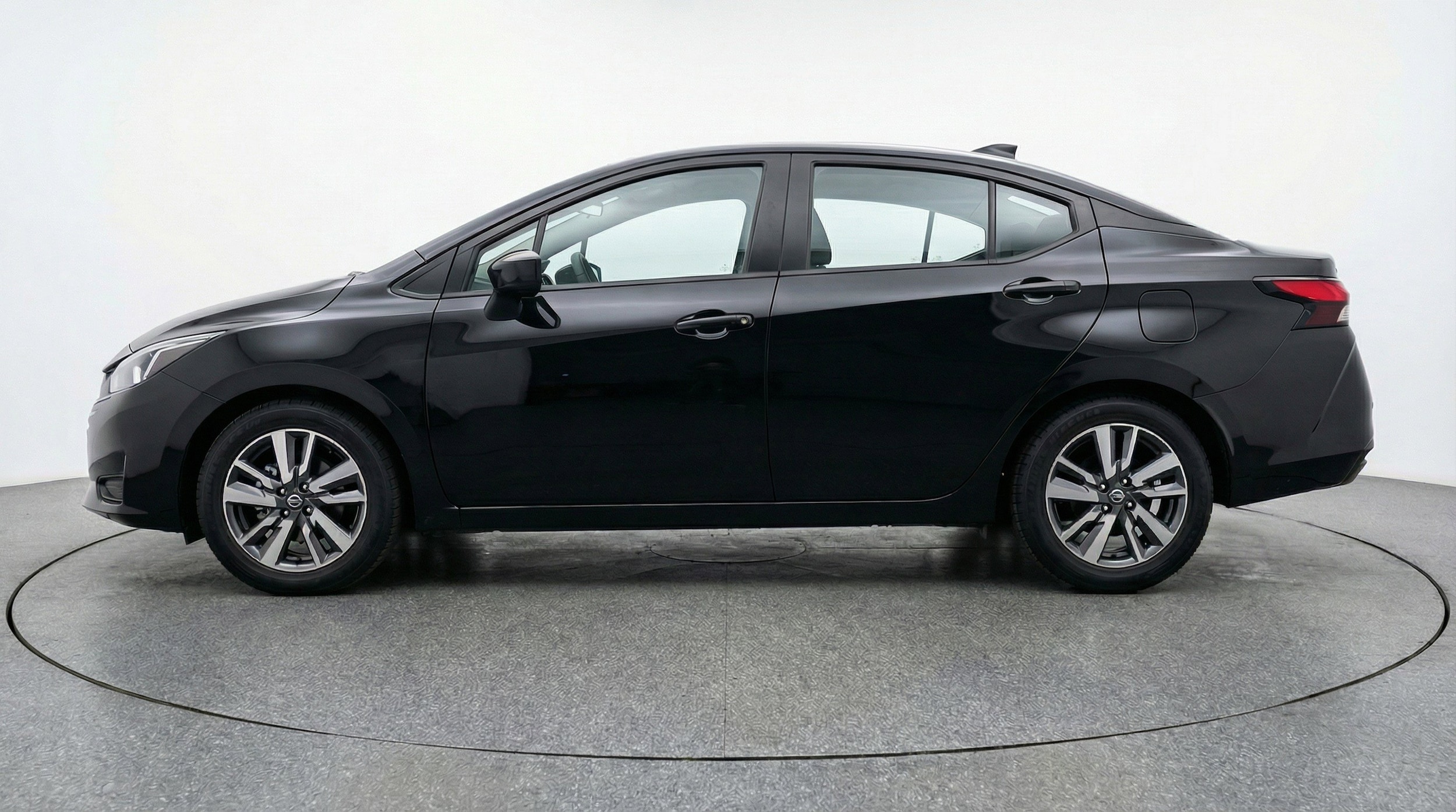 Thumbnail: 2025 Nissan Versa - 5