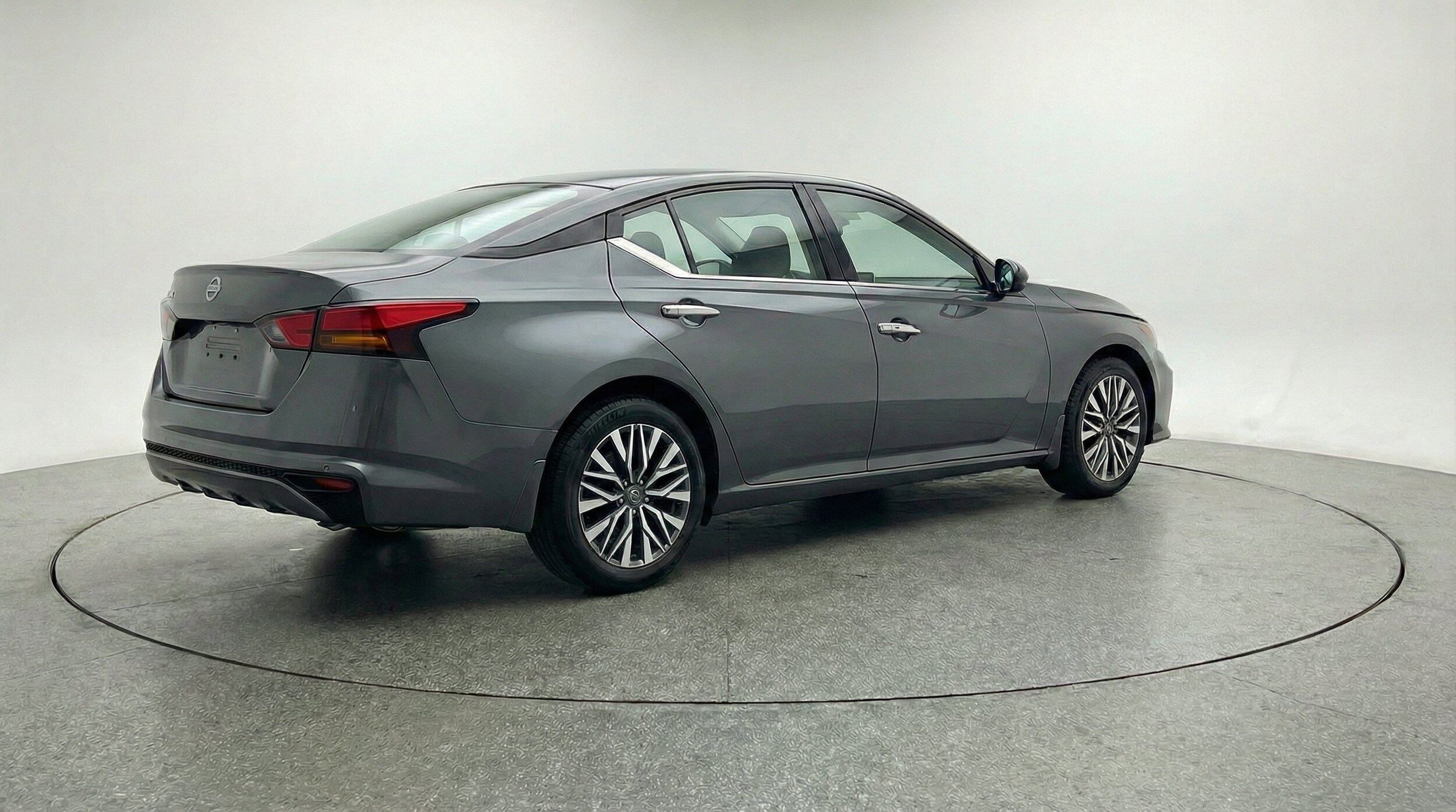 Thumbnail: 2025 Nissan Altima - 9