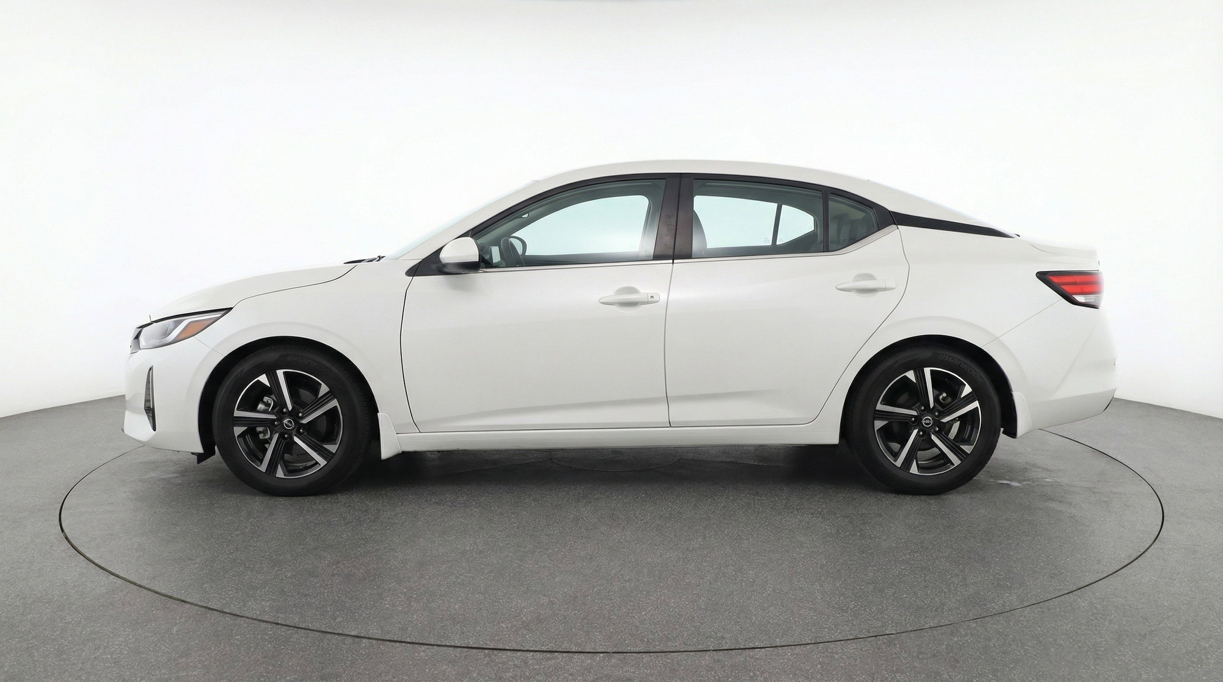 Thumbnail: 2025 Nissan Sentra - 5