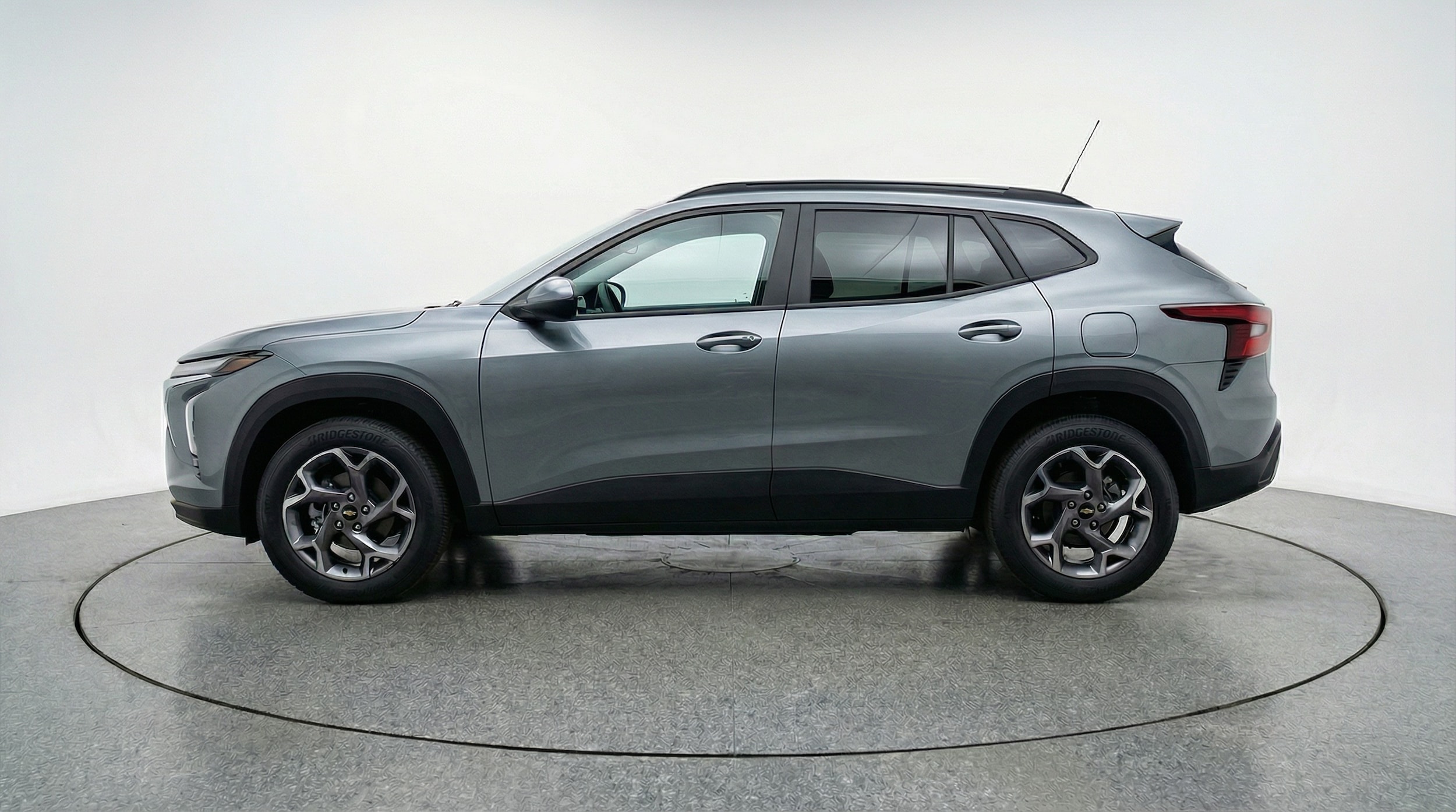 Thumbnail: 2025 Chevrolet Trax - 4