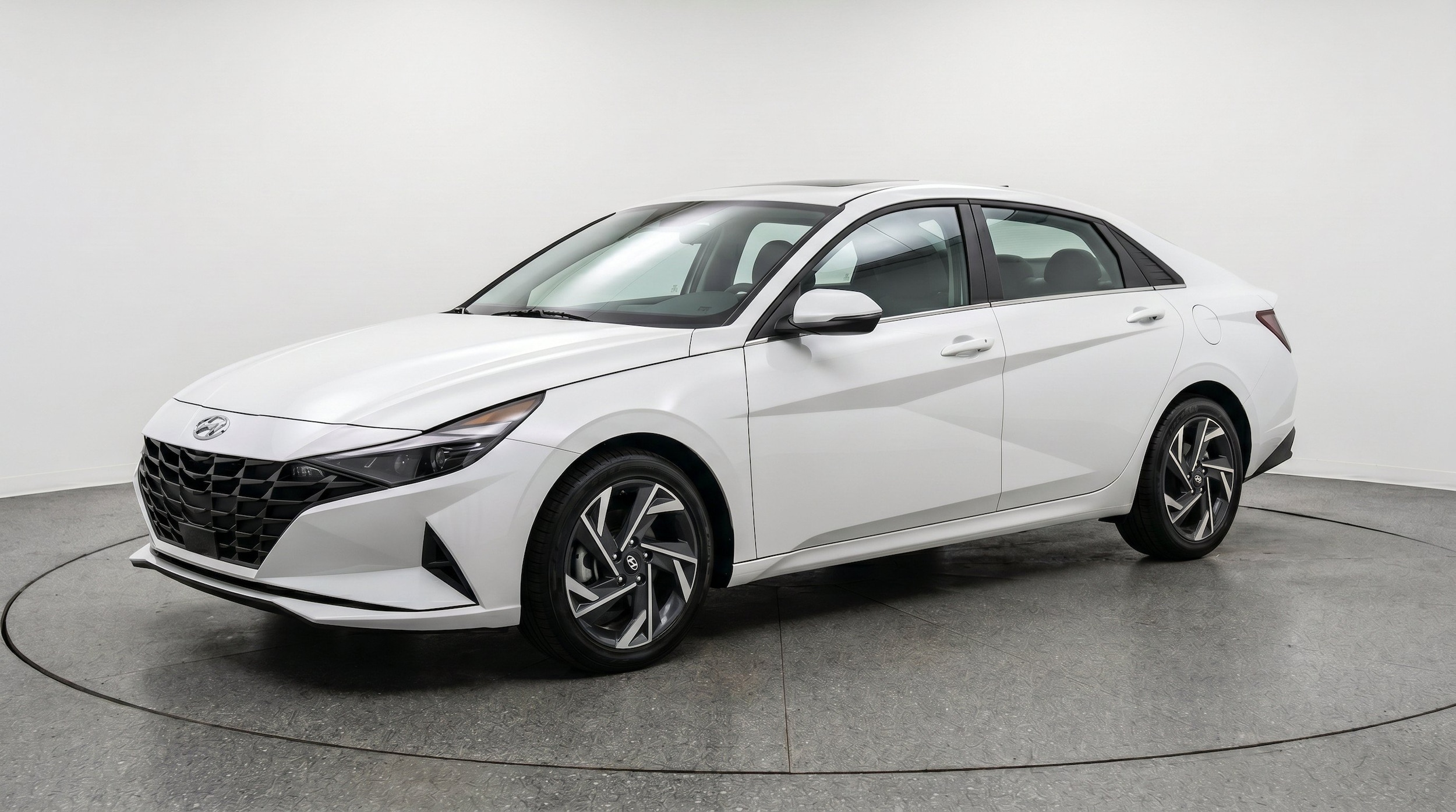 Thumbnail: 2025 Hyundai Elantra - 3