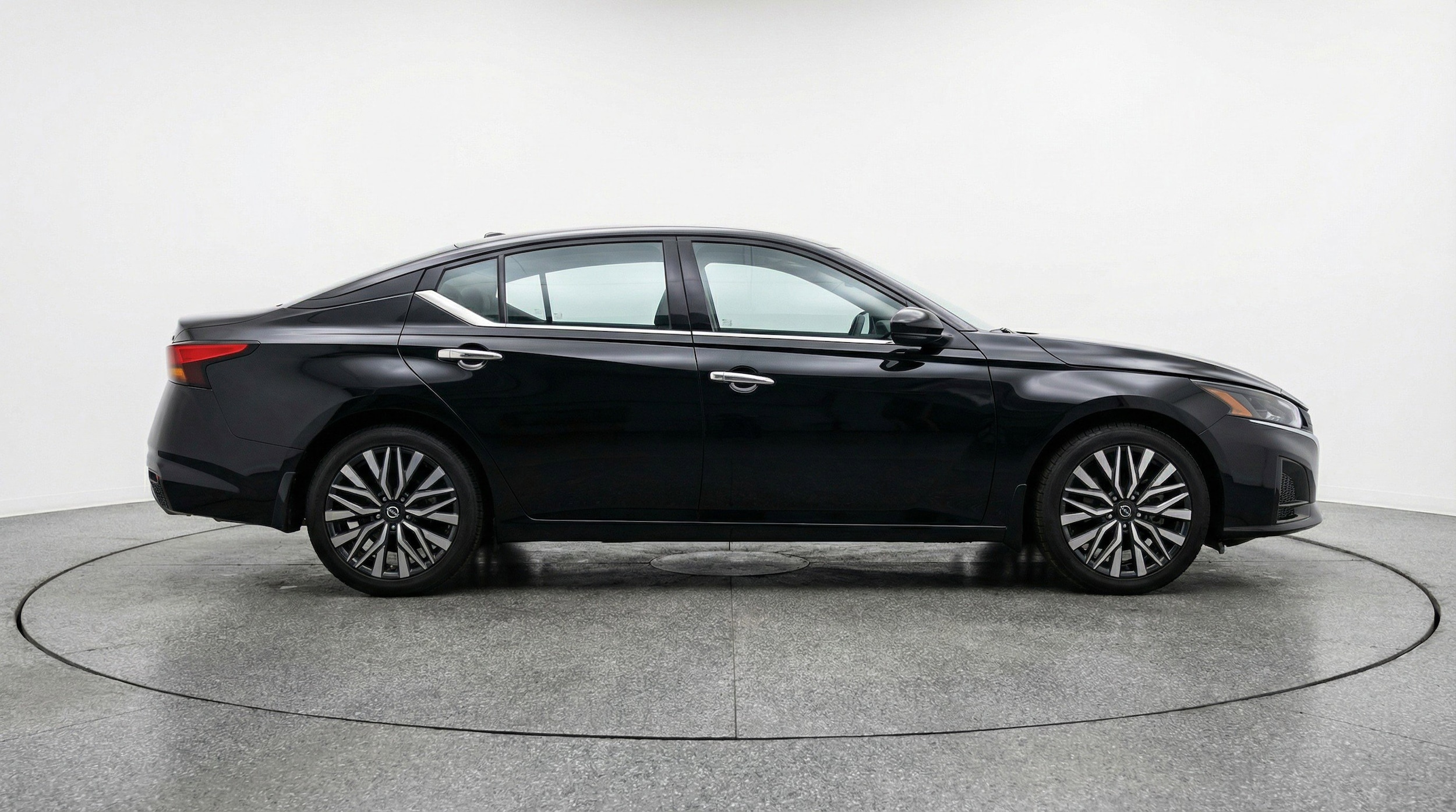 Thumbnail: 2025 Nissan Altima - 11