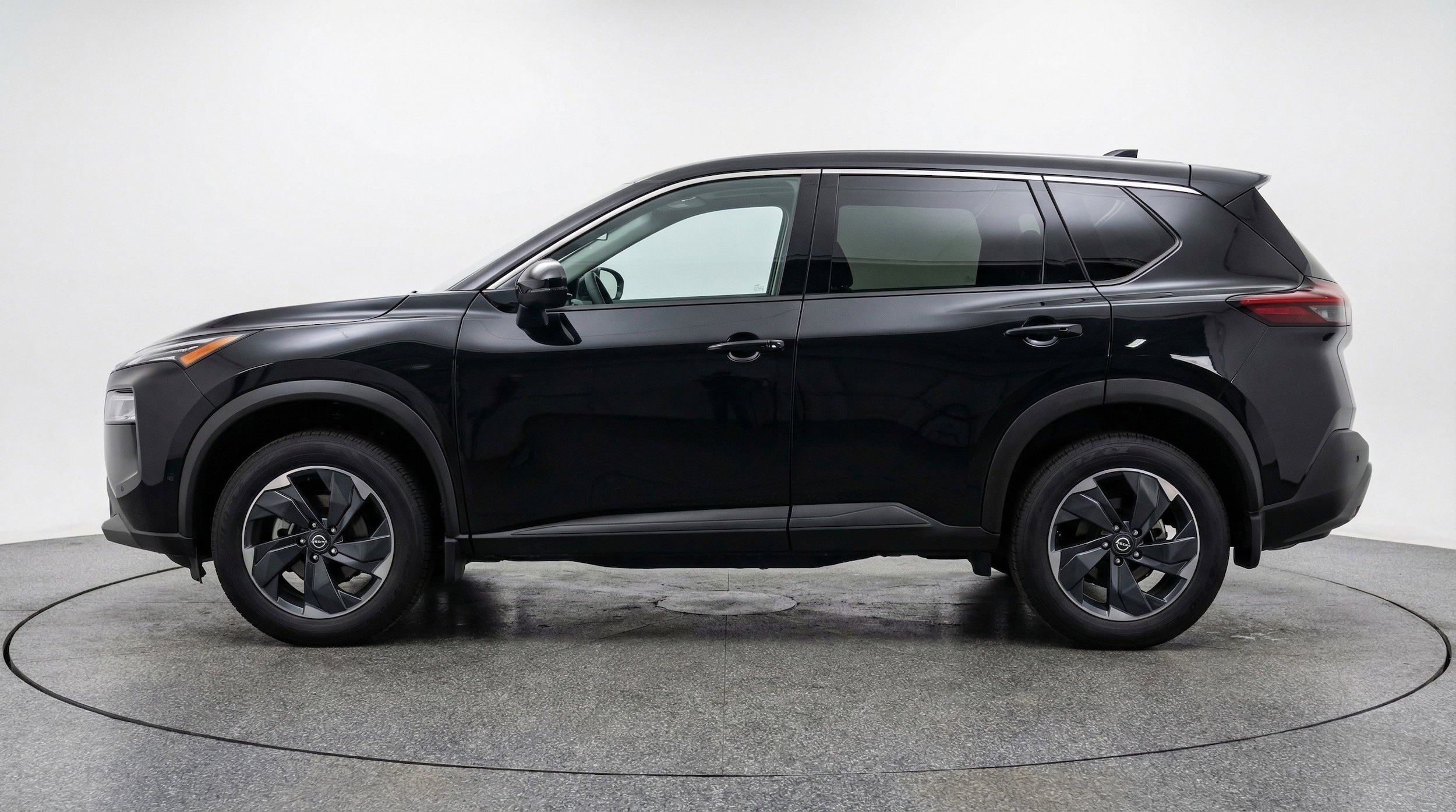 Thumbnail: 2025 Nissan Rogue - 5