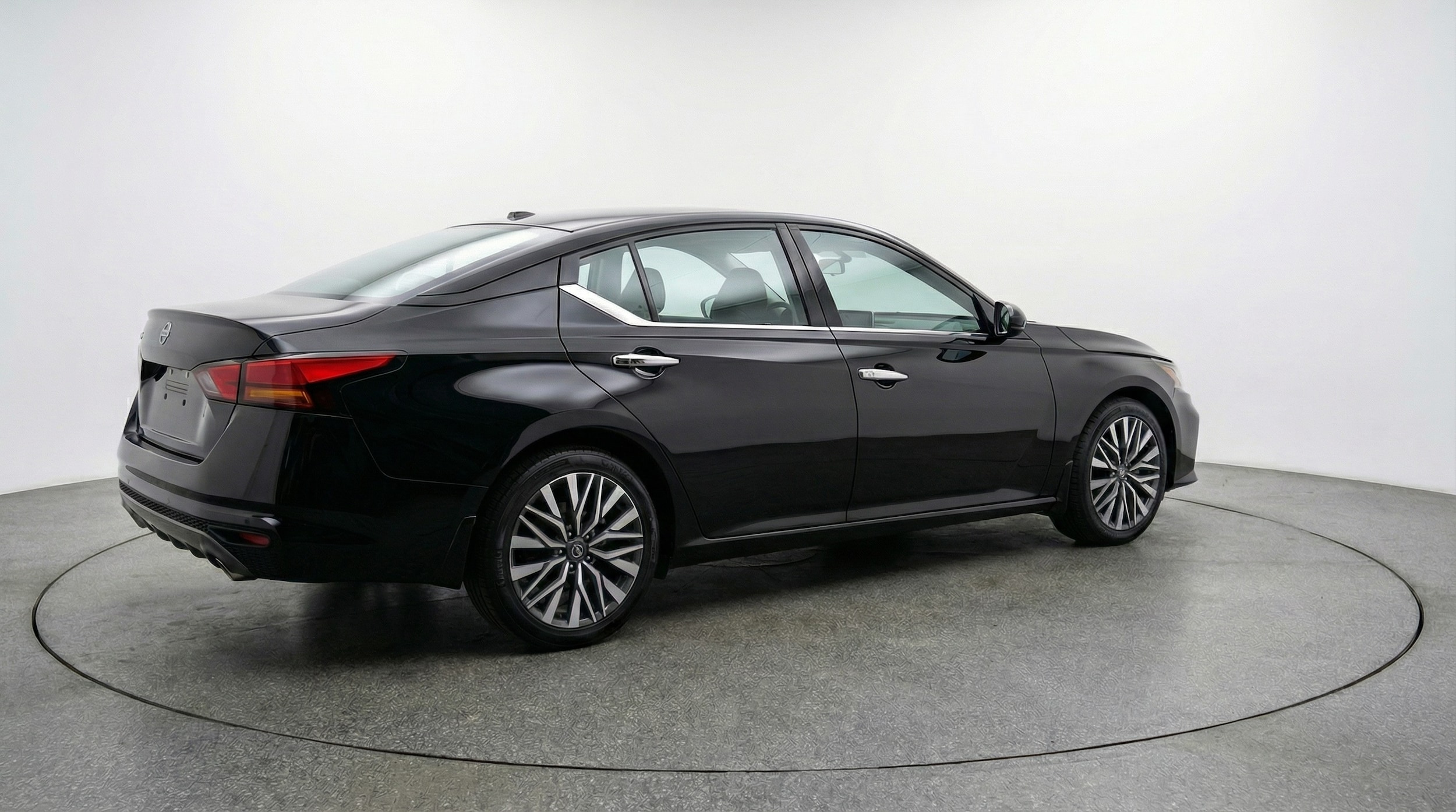 Thumbnail: 2025 Nissan Altima - 7