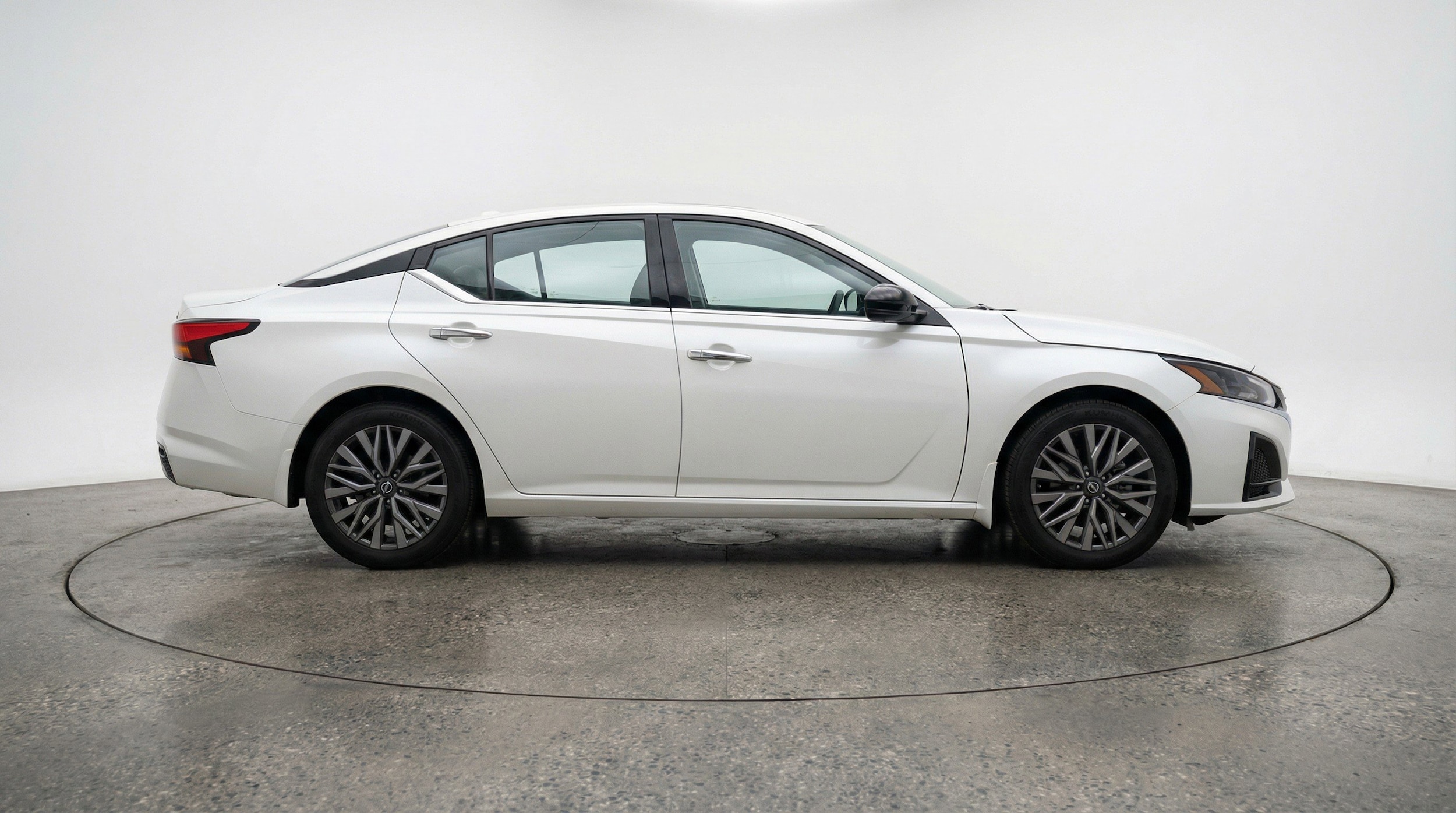 Thumbnail: 2025 Nissan Altima - 11