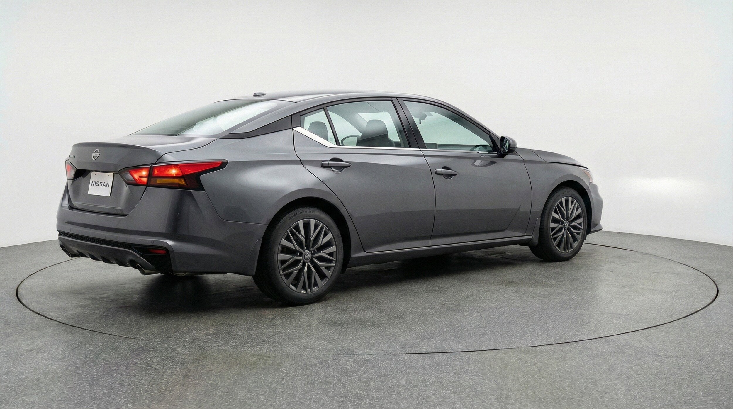 Thumbnail: 2025 Nissan Altima - 9