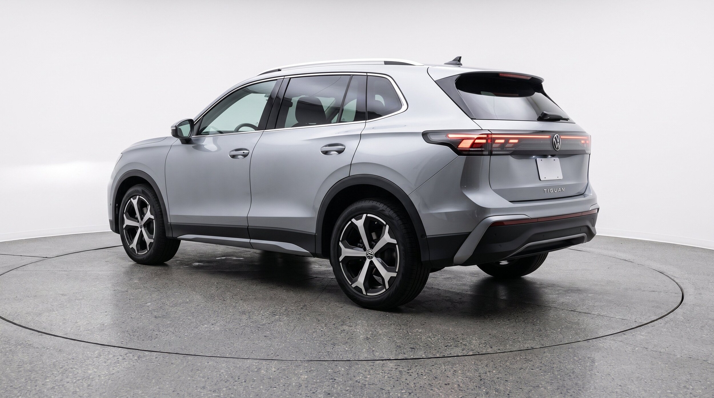 Thumbnail: 2026 Volkswagen Tiguan - 6
