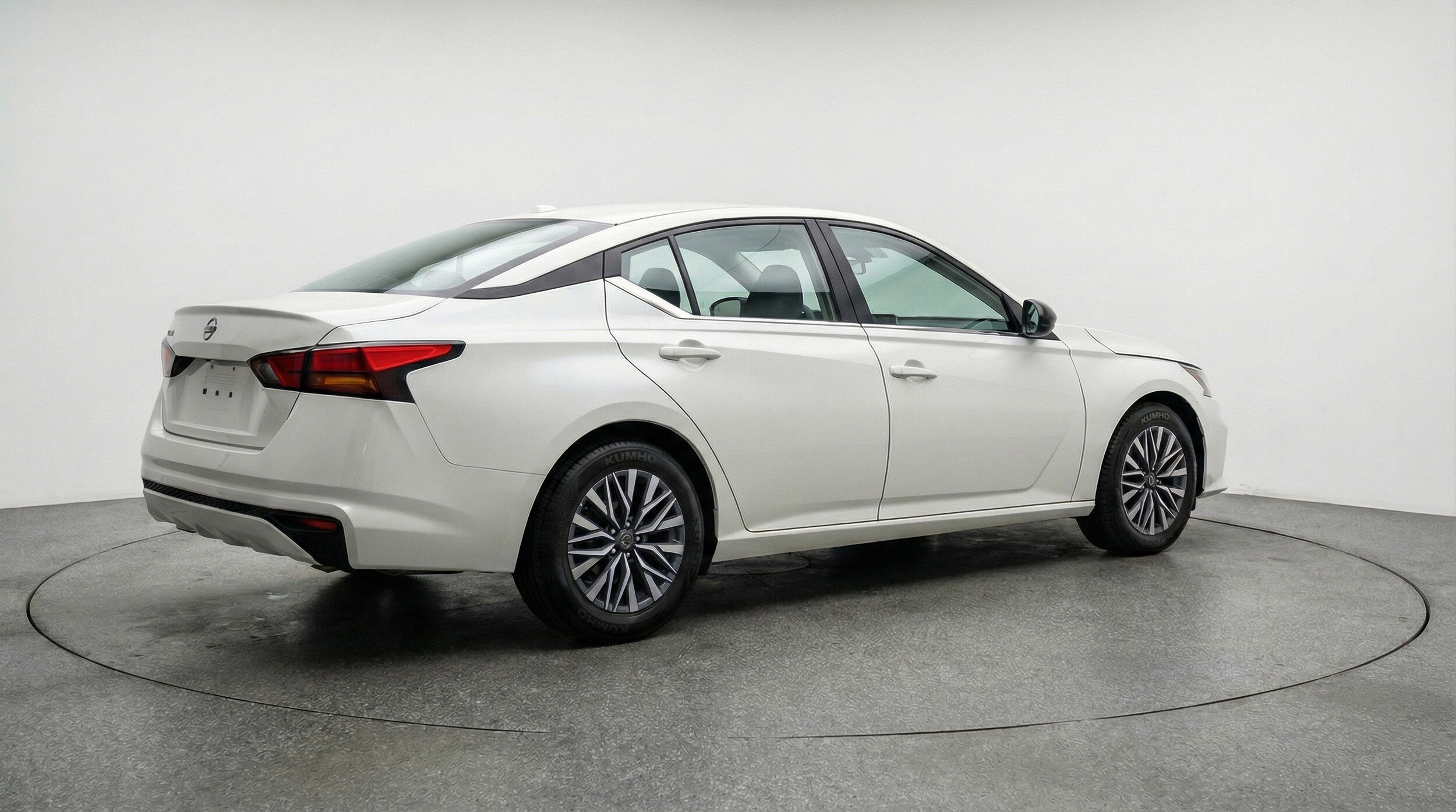 Thumbnail: 2025 Nissan Altima - 9