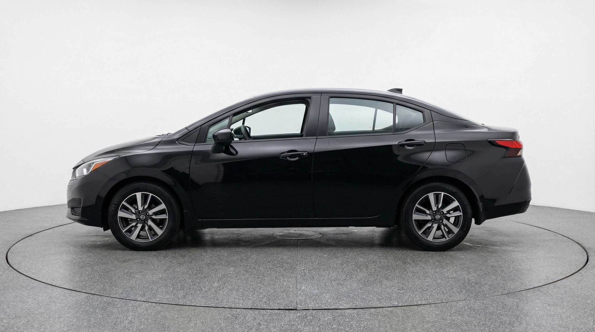Thumbnail: 2025 Nissan Versa - 5