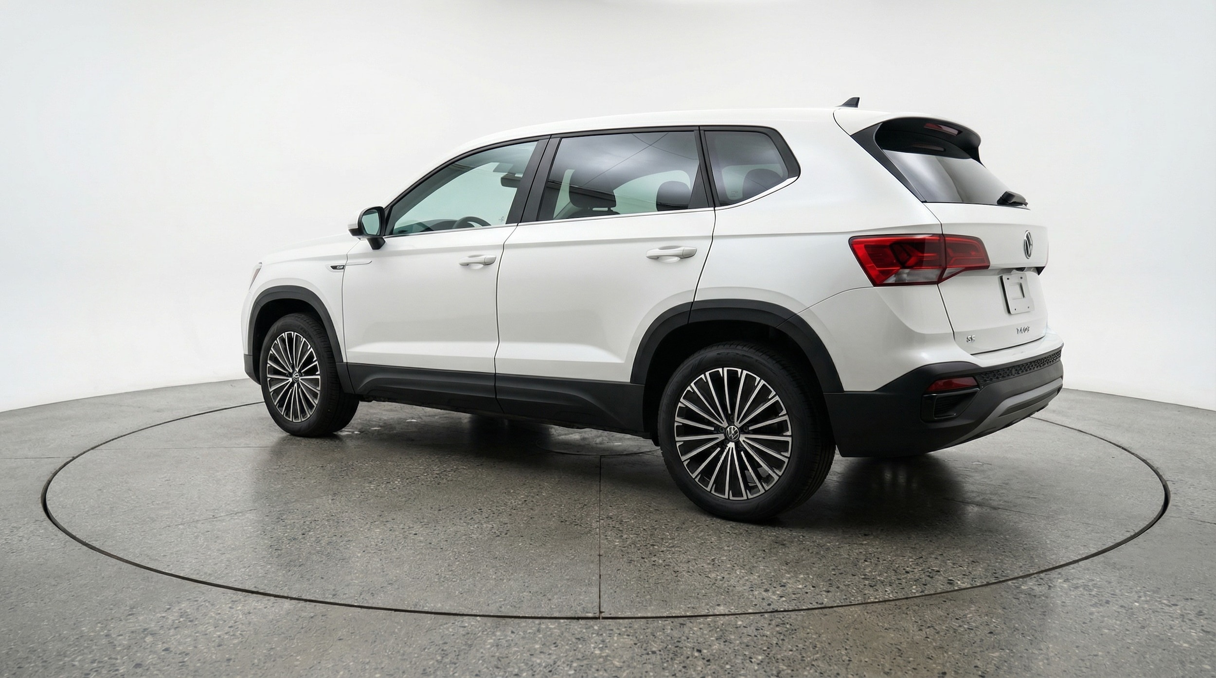 Thumbnail: 2025 Volkswagen Taos - 5