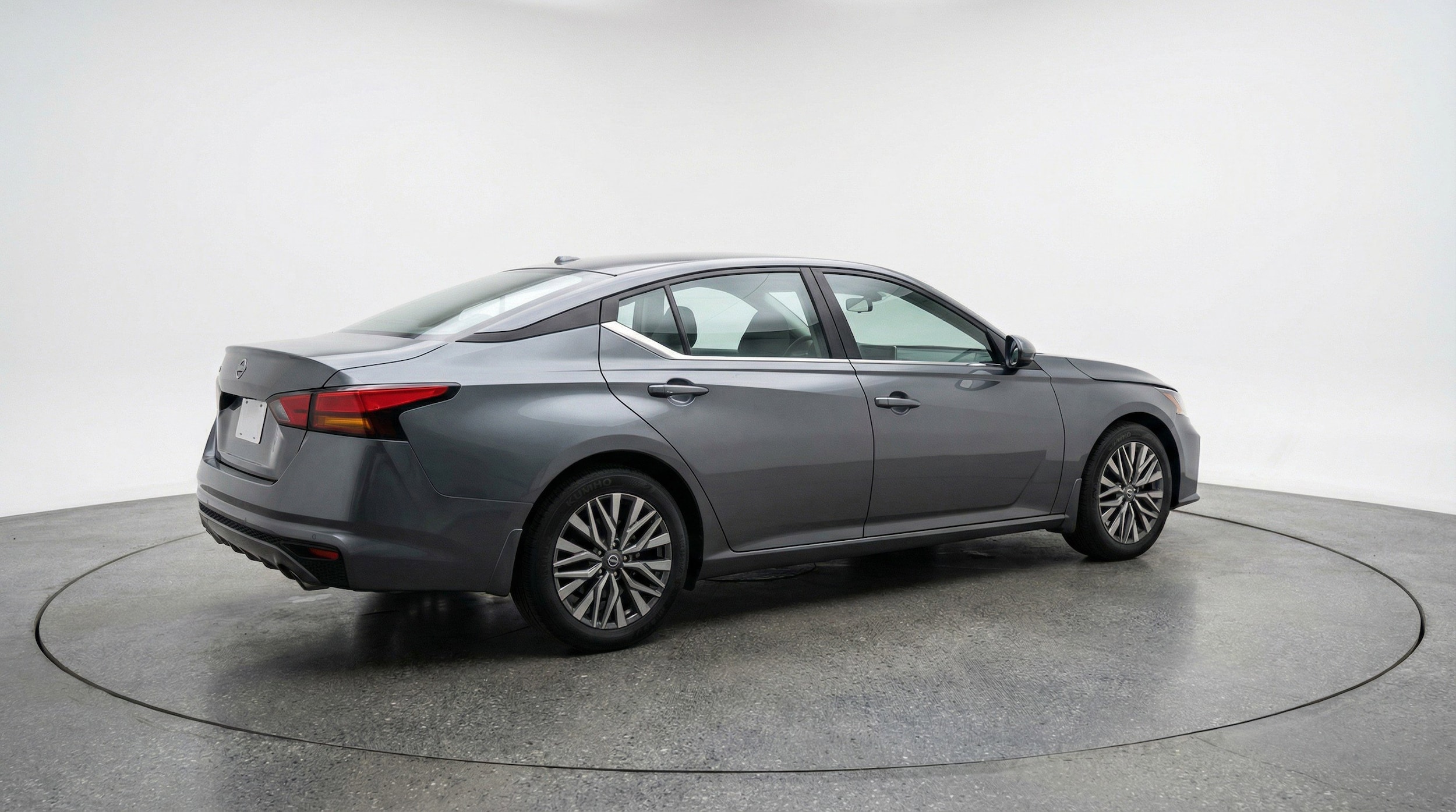 Thumbnail: 2025 Nissan Altima - 9