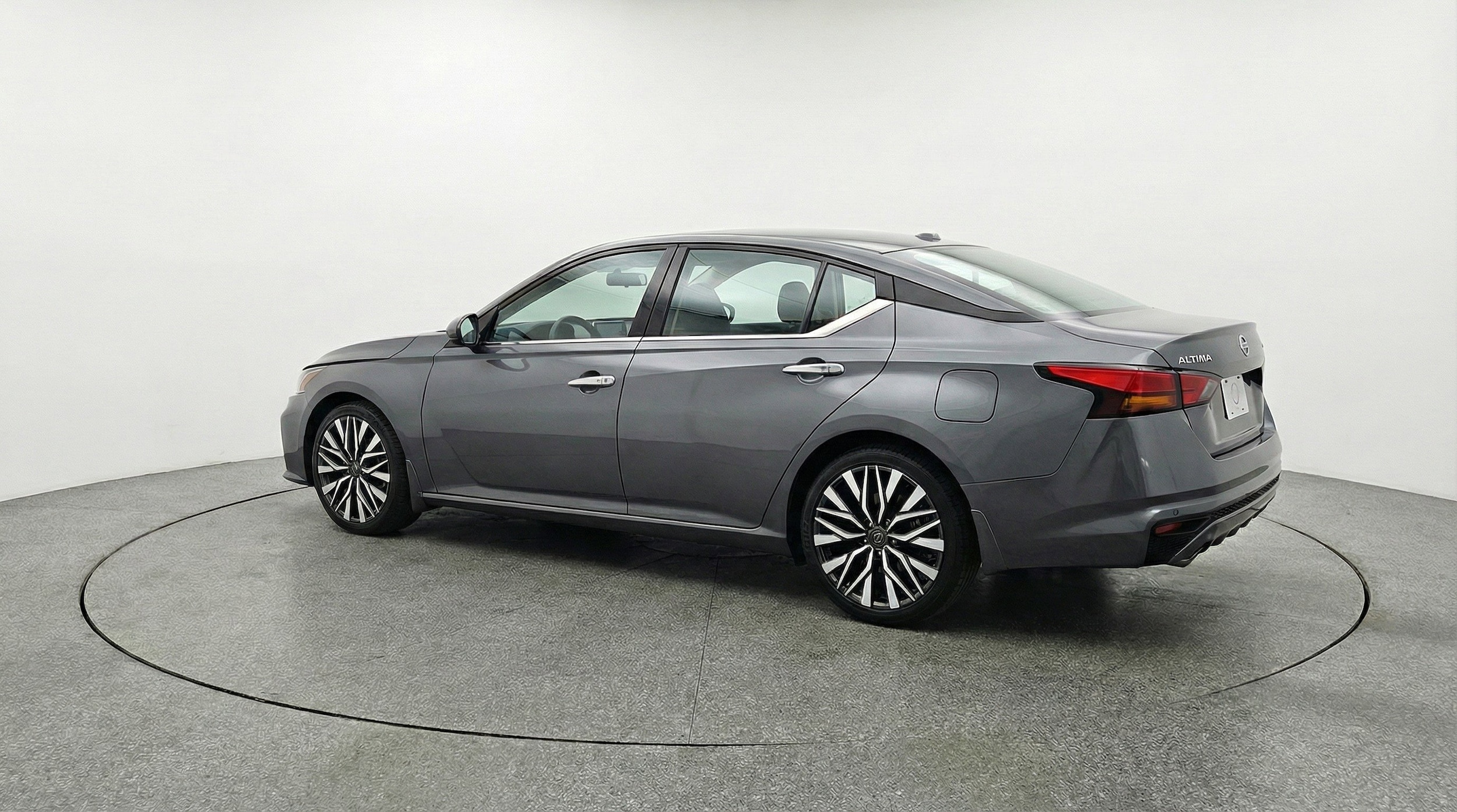 Thumbnail: 2025 Nissan Altima - 6