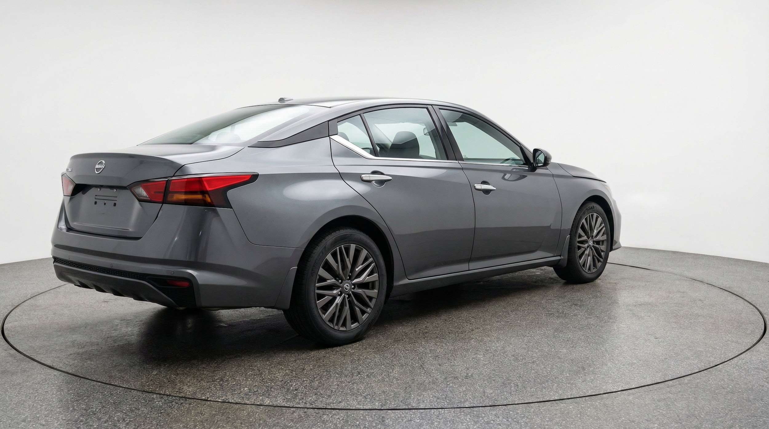 Thumbnail: 2025 Nissan Altima - 9