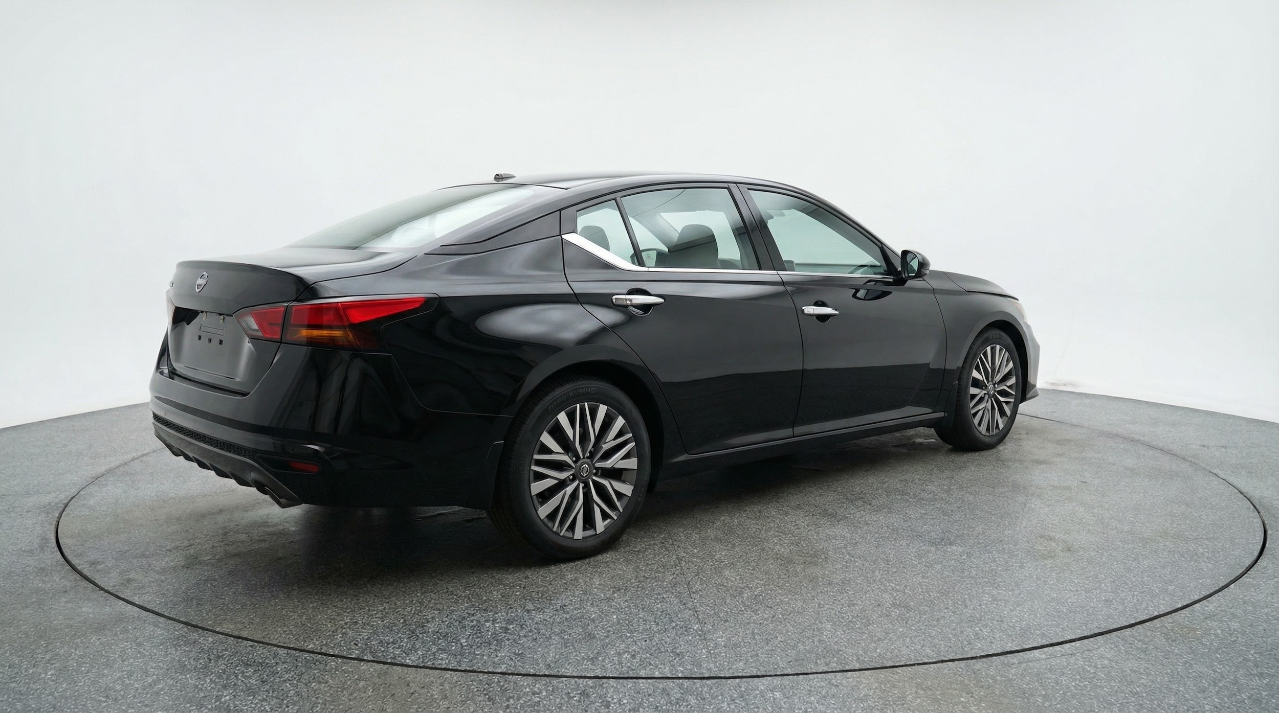 Thumbnail: 2025 Nissan Altima - 7