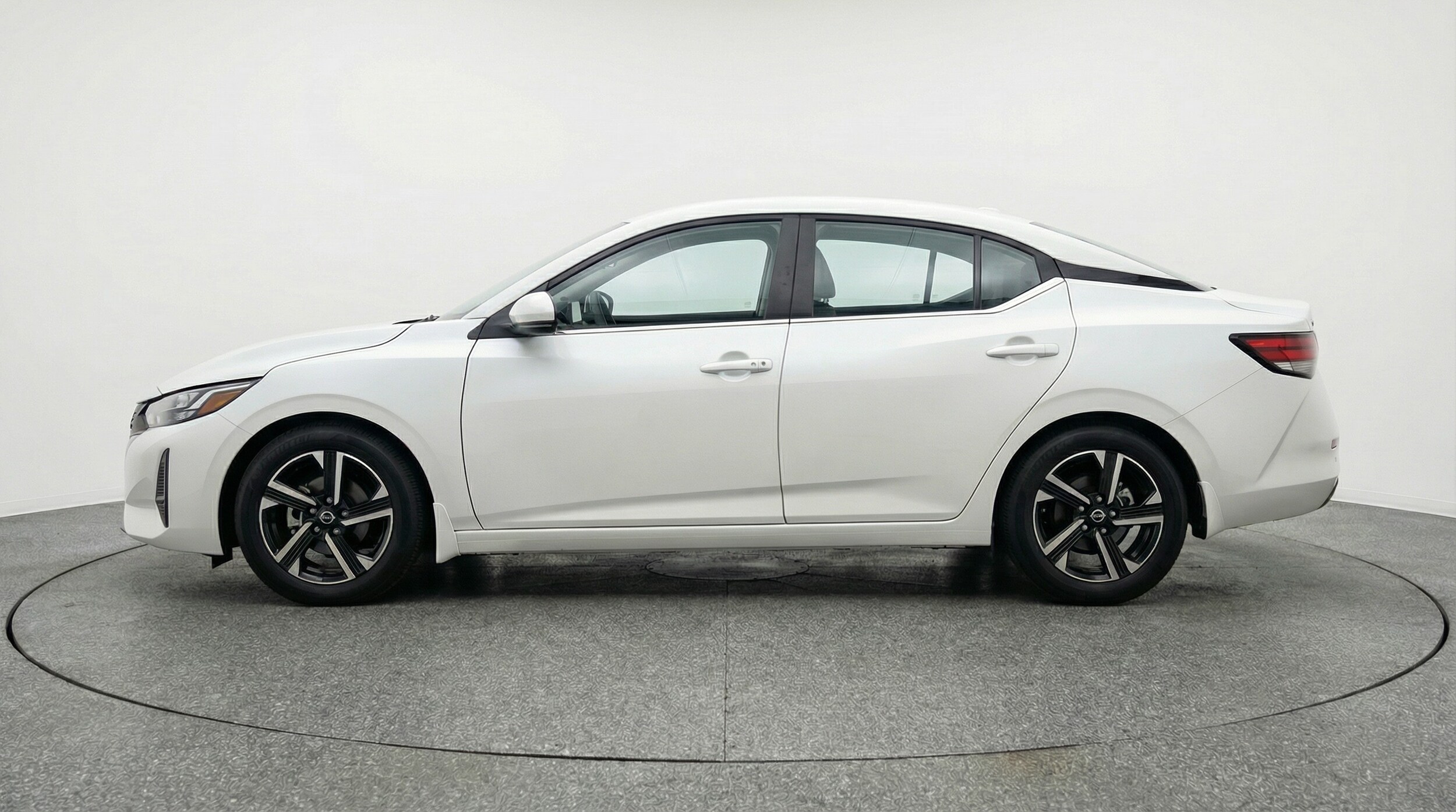 Thumbnail: 2025 Nissan Sentra - 4