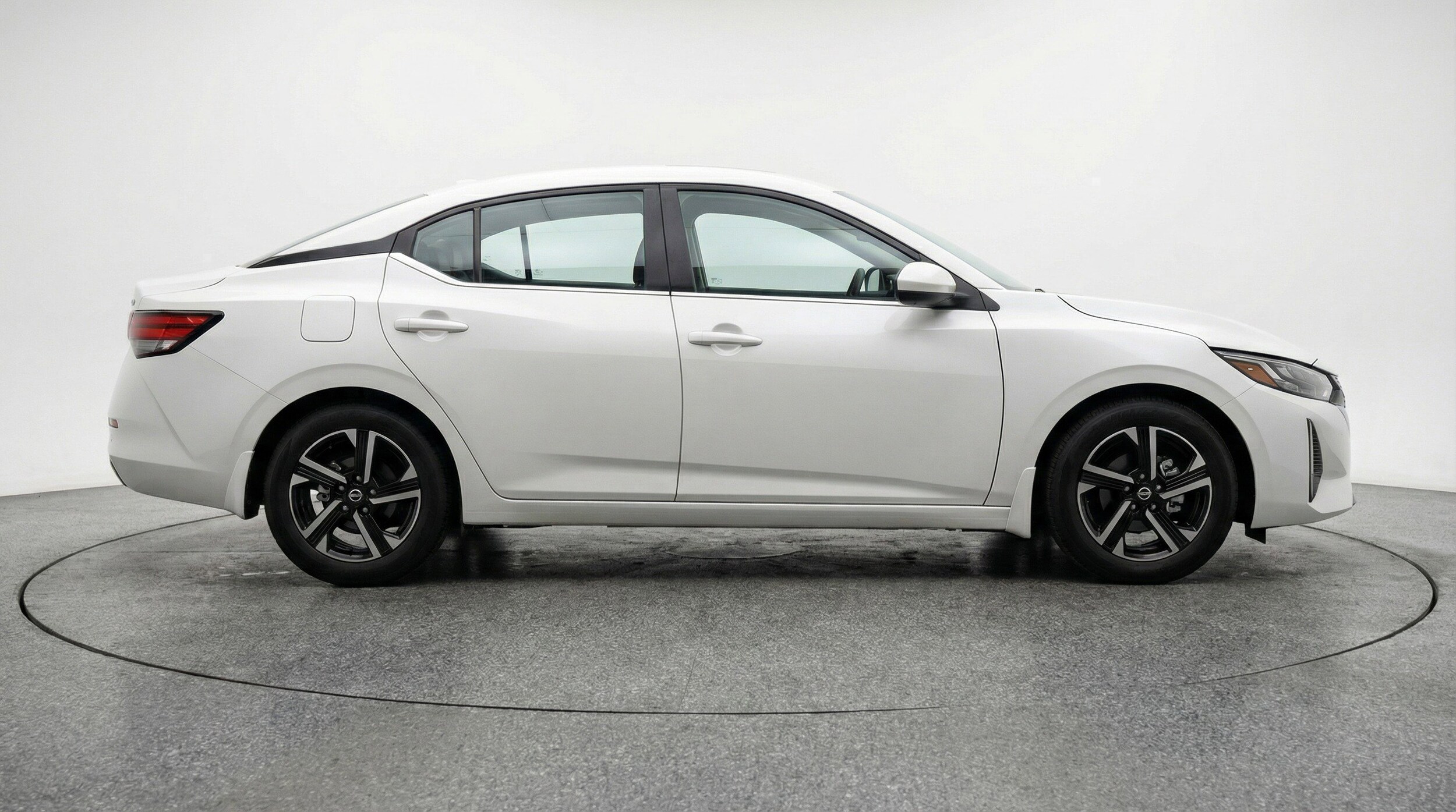 Thumbnail: 2025 Nissan Sentra - 11