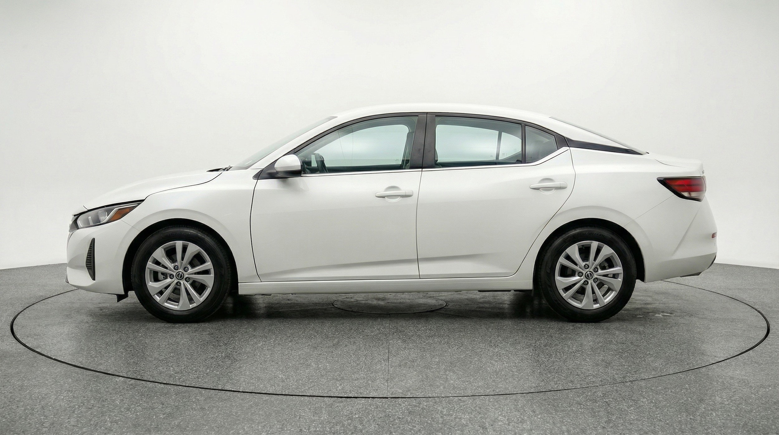 Thumbnail: 2025 Nissan Sentra - 5