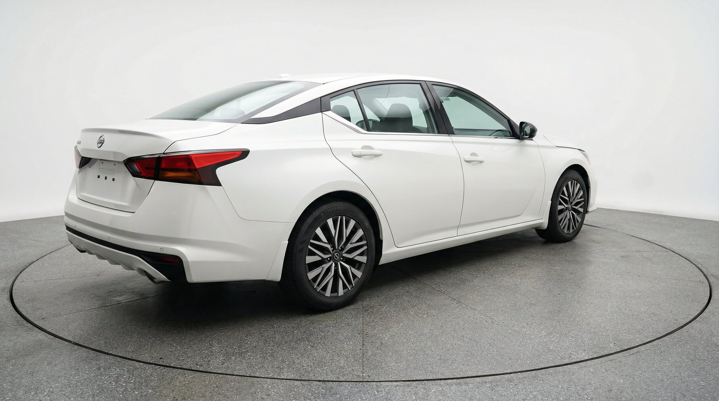 Thumbnail: 2025 Nissan Altima - 9