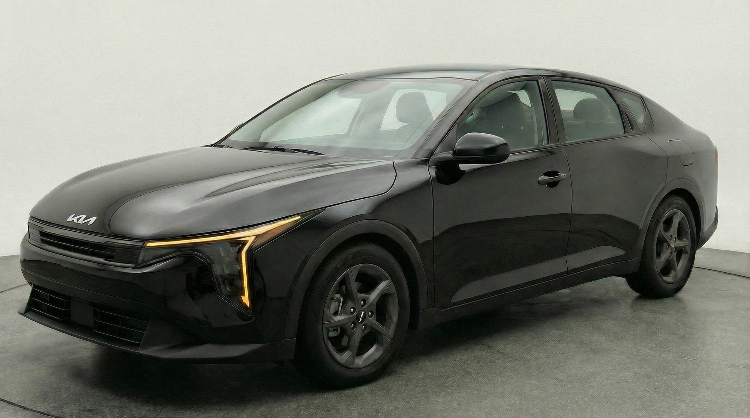 Thumbnail: 2025 Kia K4 - 3