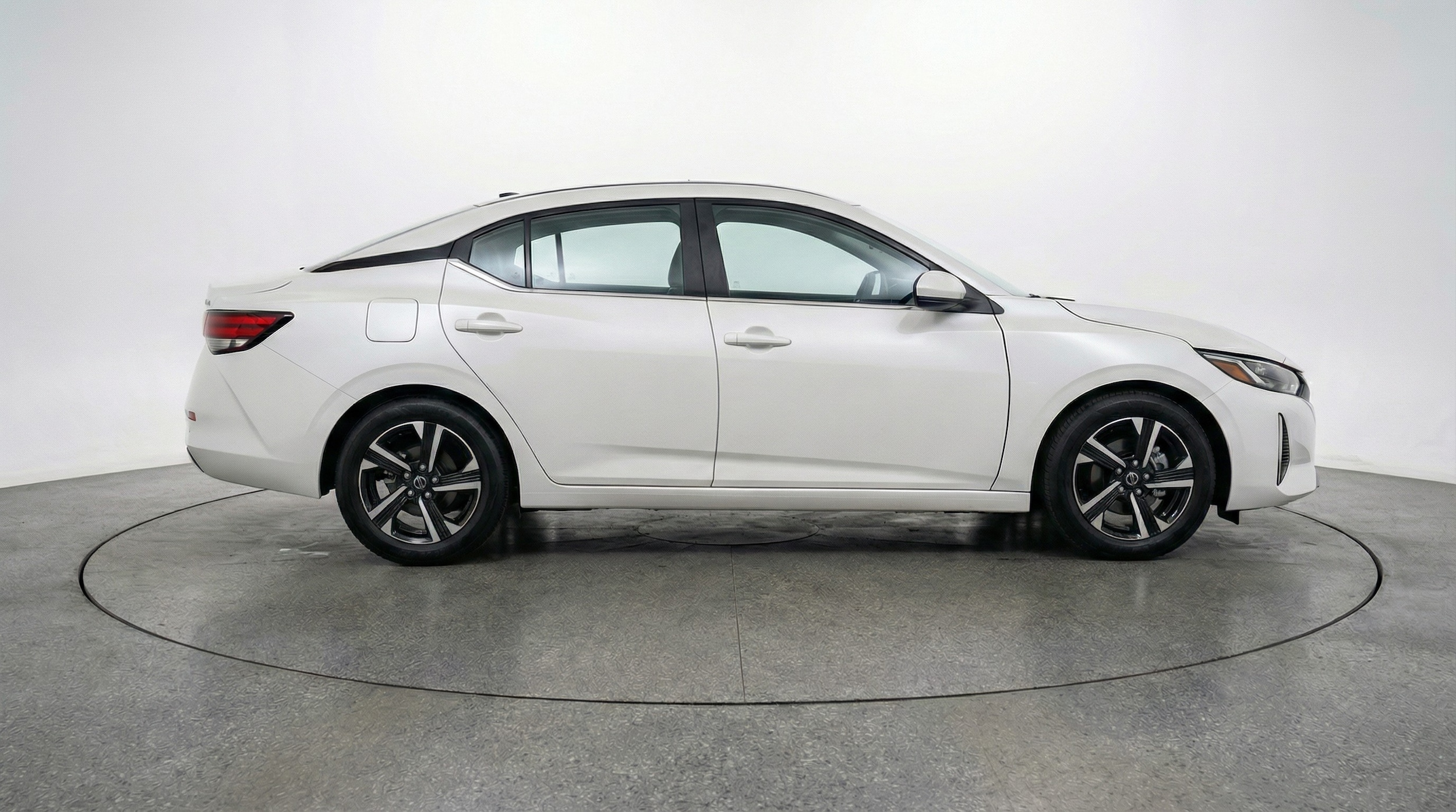 Thumbnail: 2025 Nissan Sentra - 8