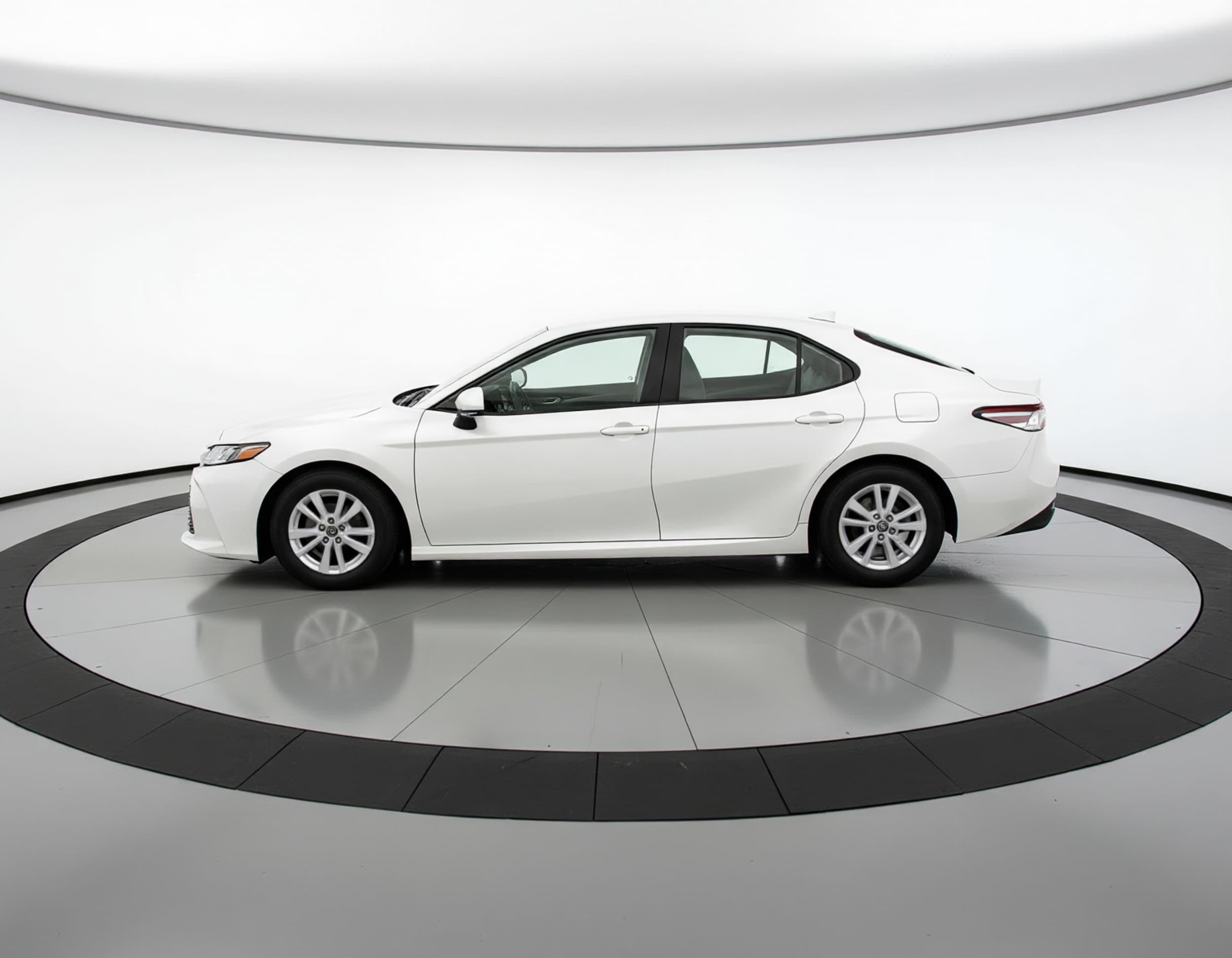 Thumbnail: 2025 Toyota Camry - 4