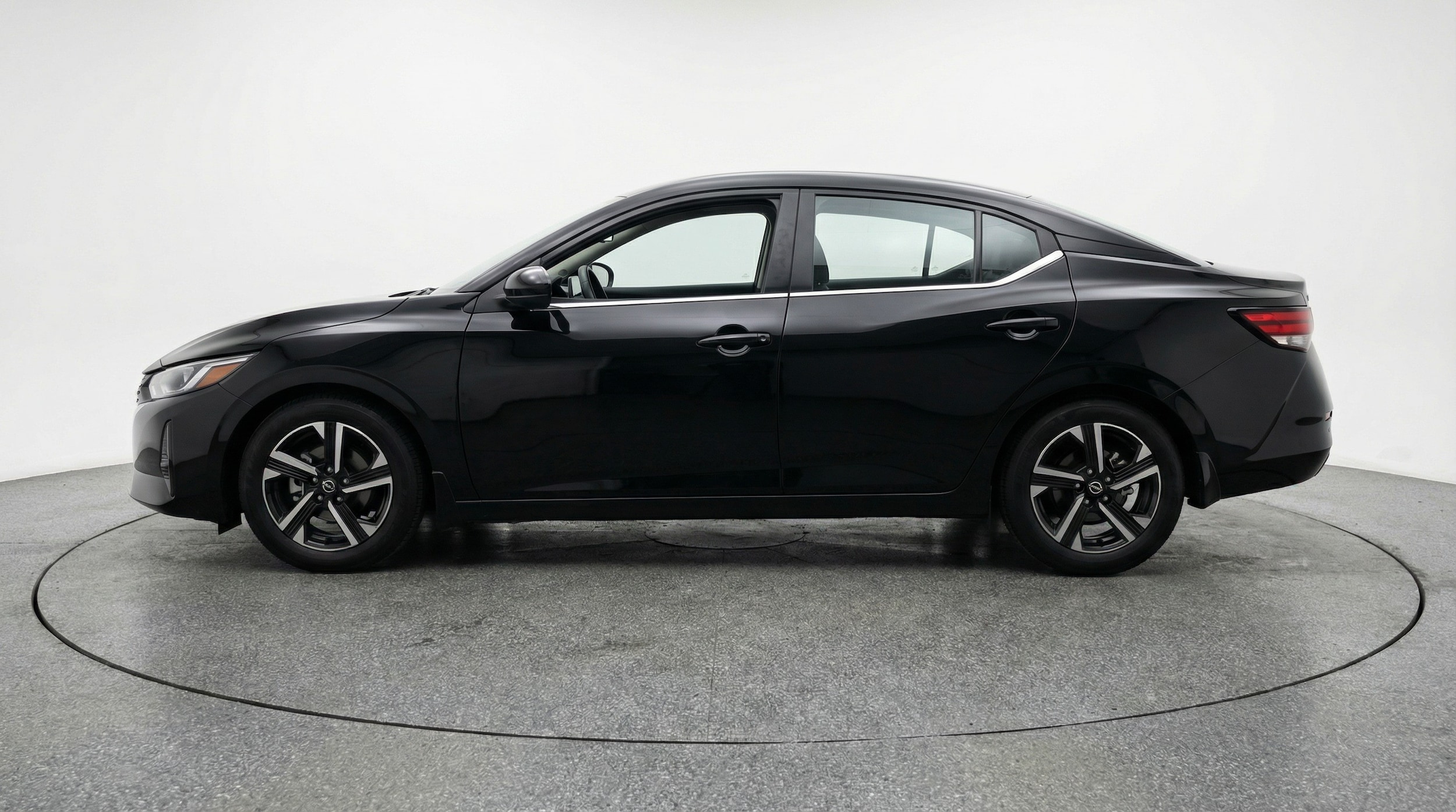 Thumbnail: 2025 Nissan Sentra - 4