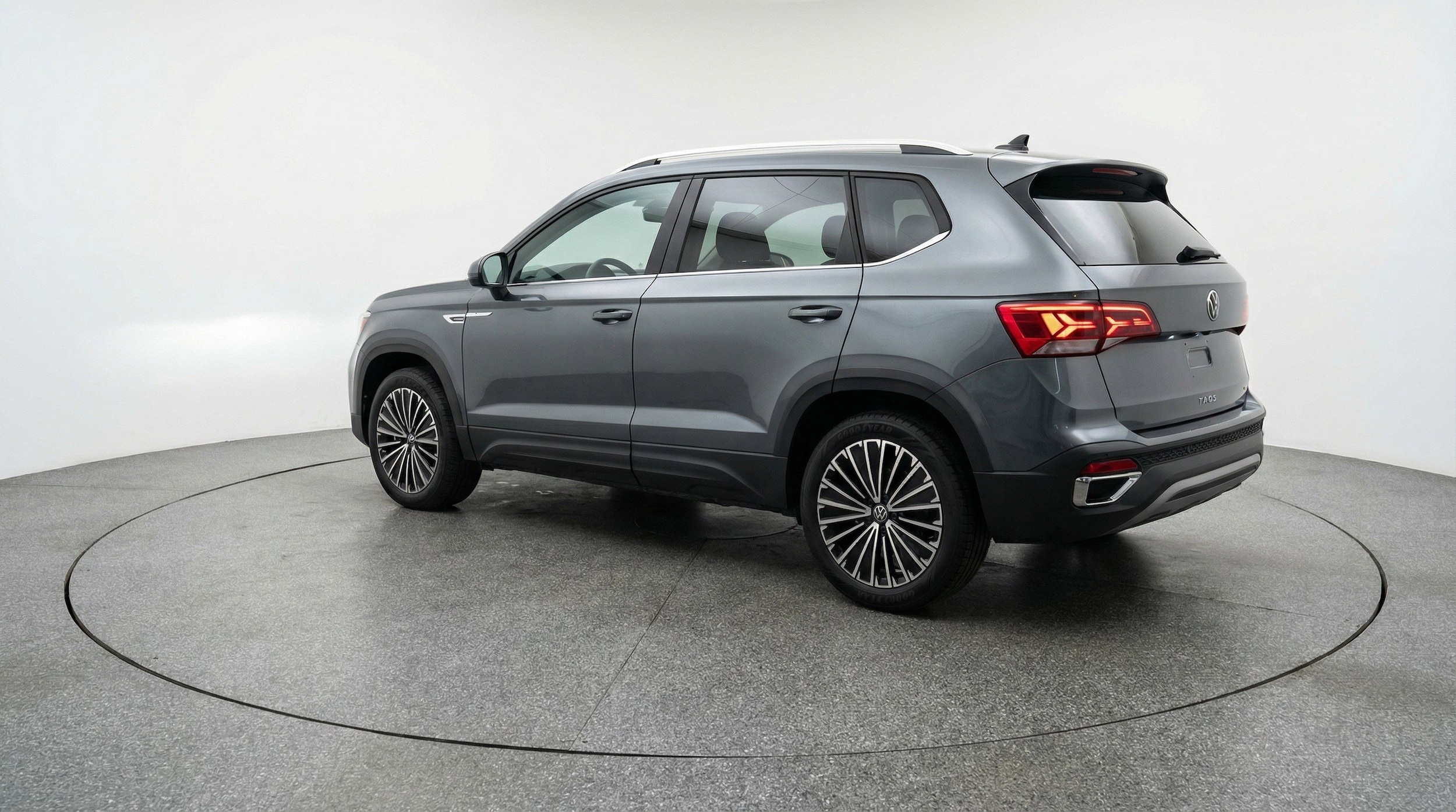 Thumbnail: 2025 Volkswagen Taos - 6