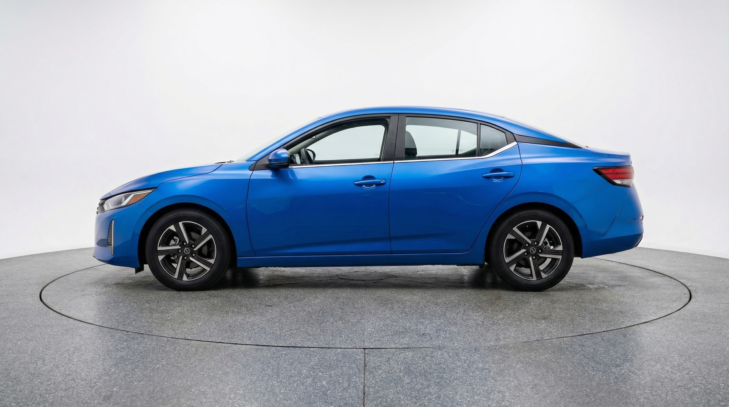 Thumbnail: 2025 Nissan Sentra - 4