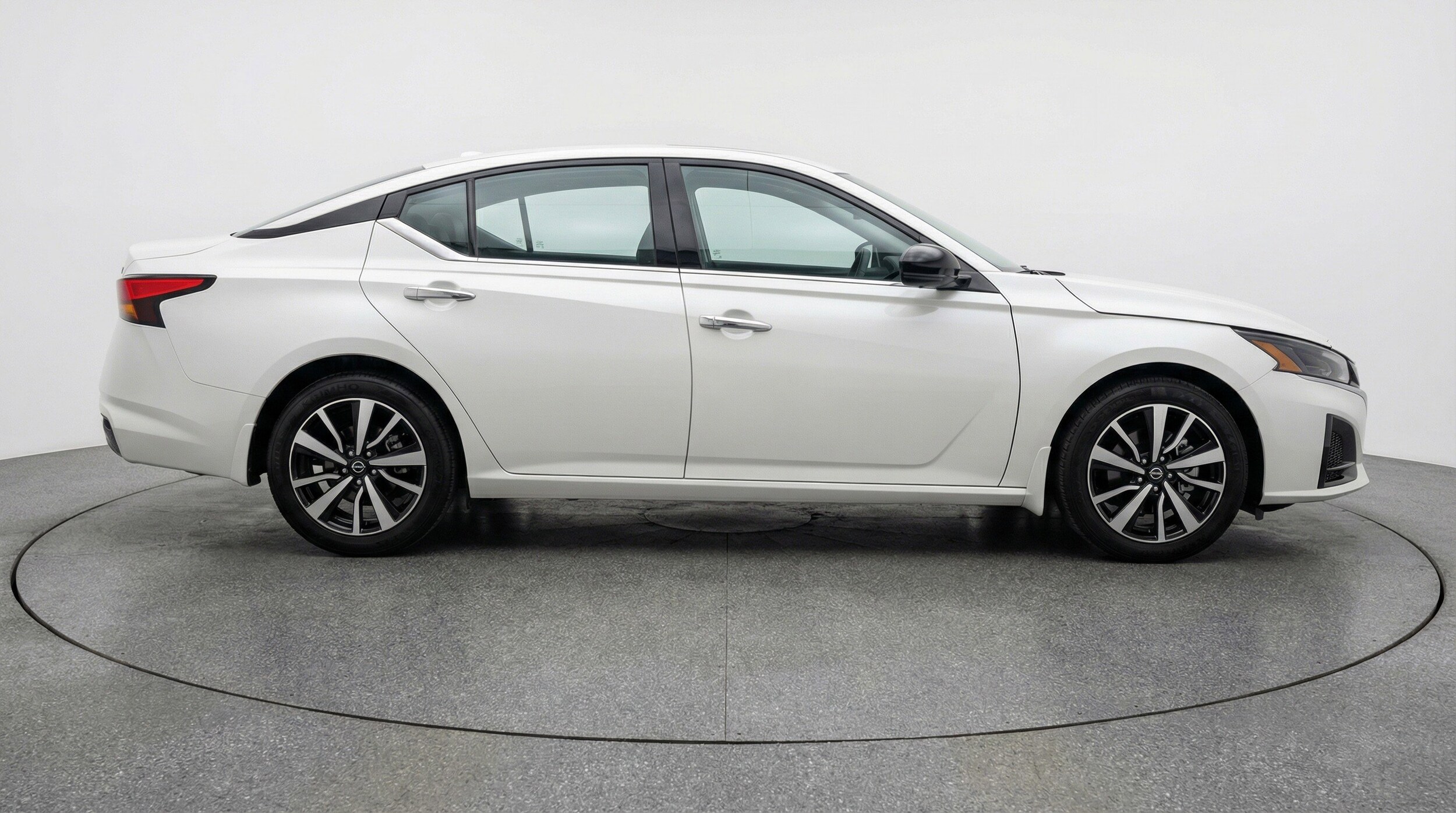 Thumbnail: 2025 Nissan Altima - 11