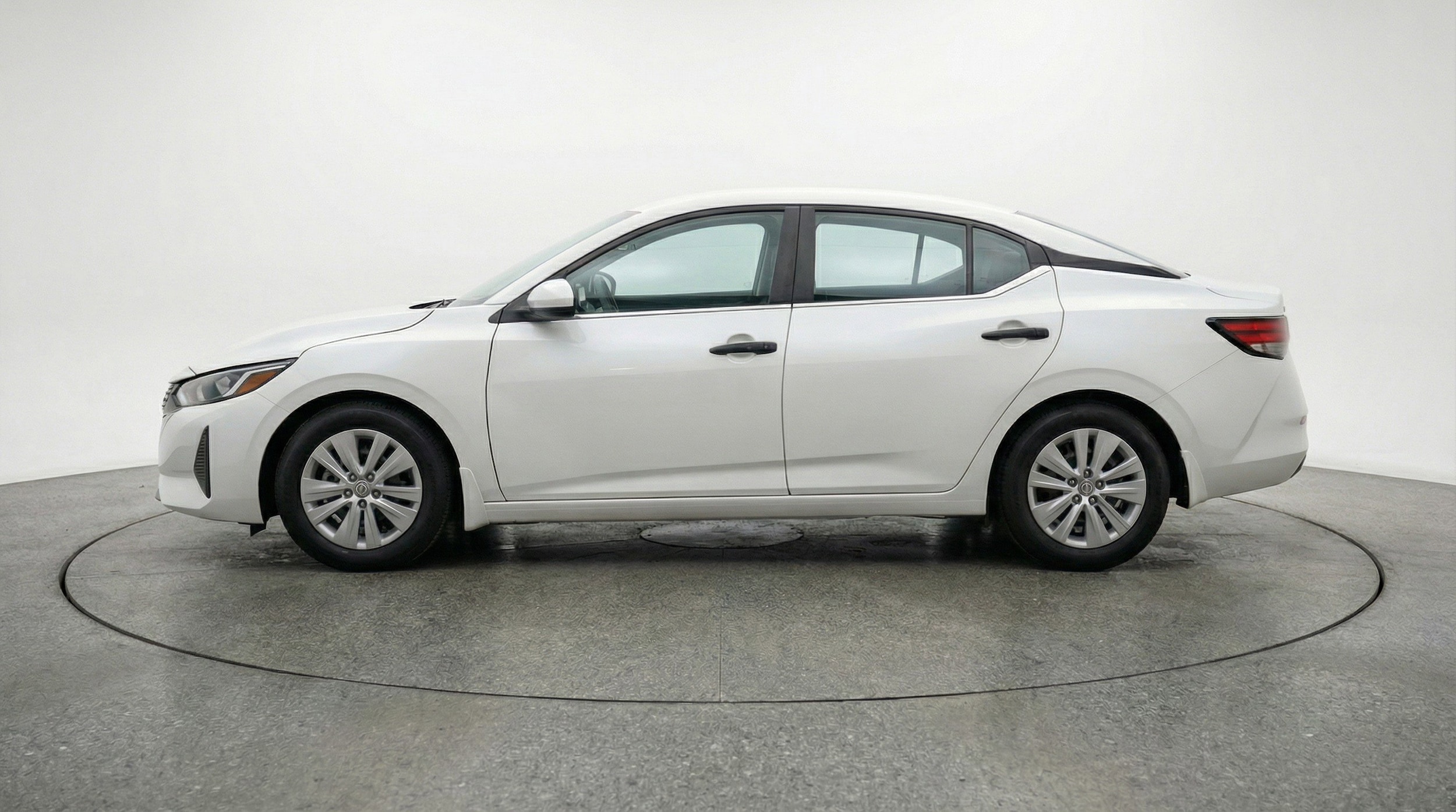 Thumbnail: 2025 Nissan Sentra - 5