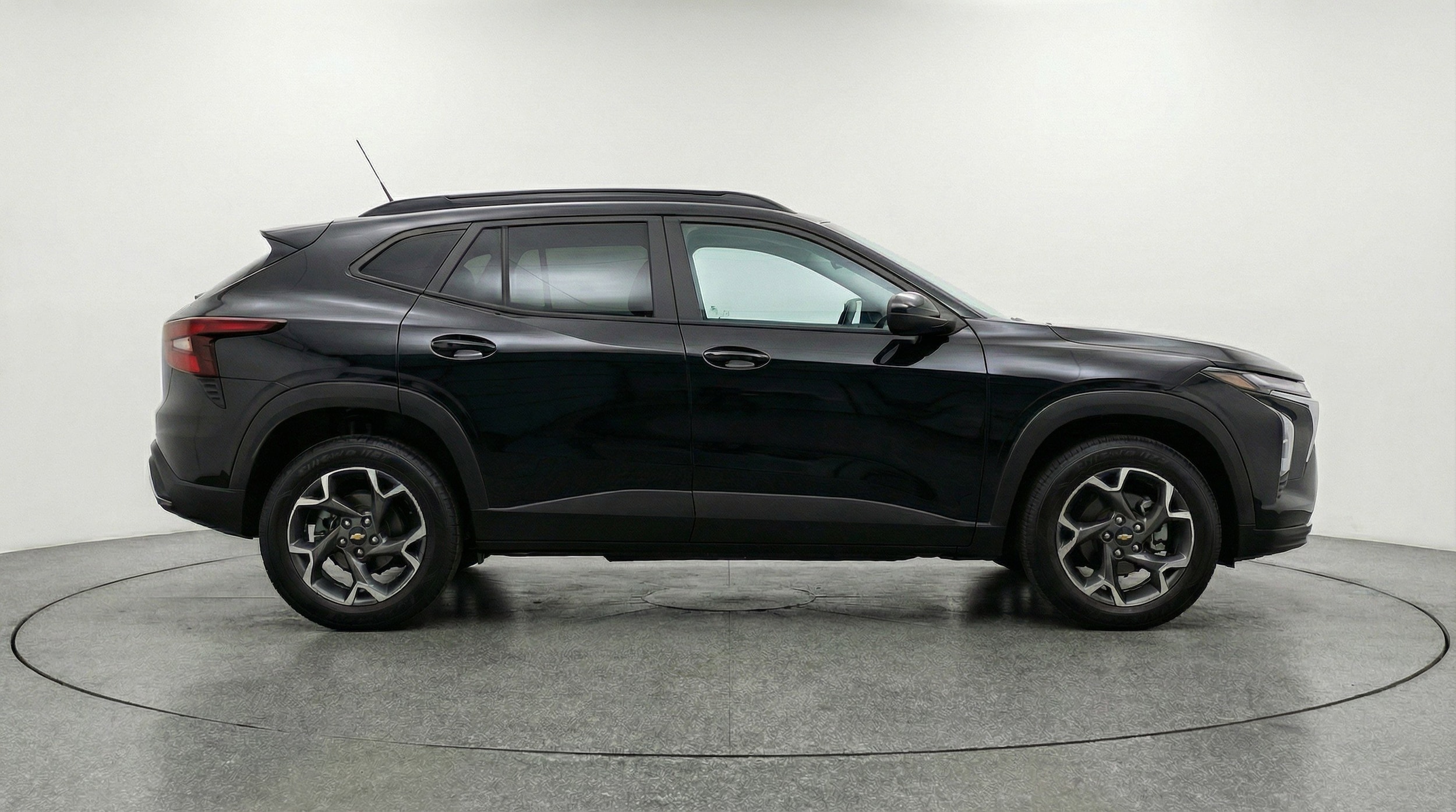 Thumbnail: 2025 Chevrolet Trax - 11