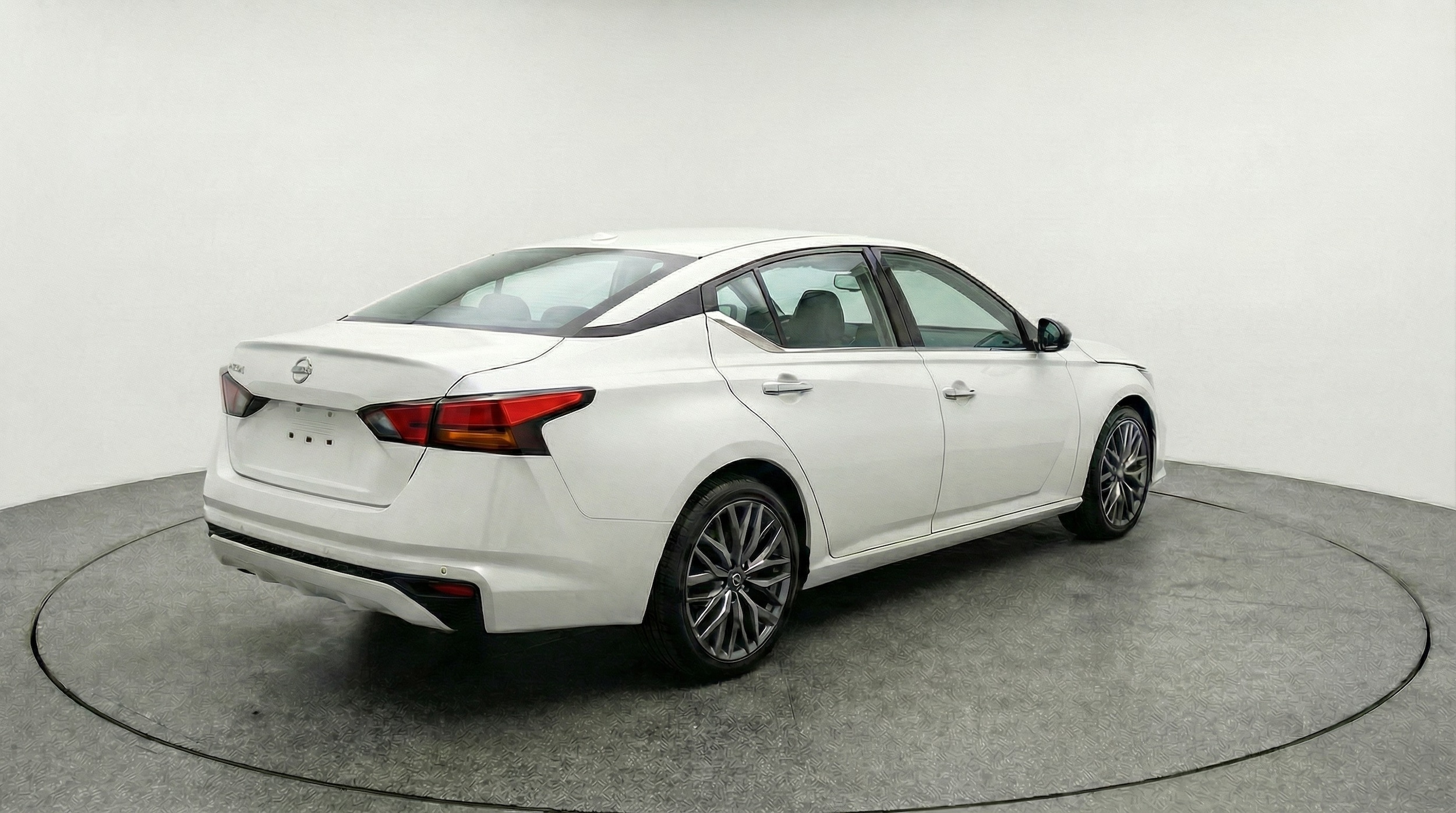 Thumbnail: 2025 Nissan Altima - 7