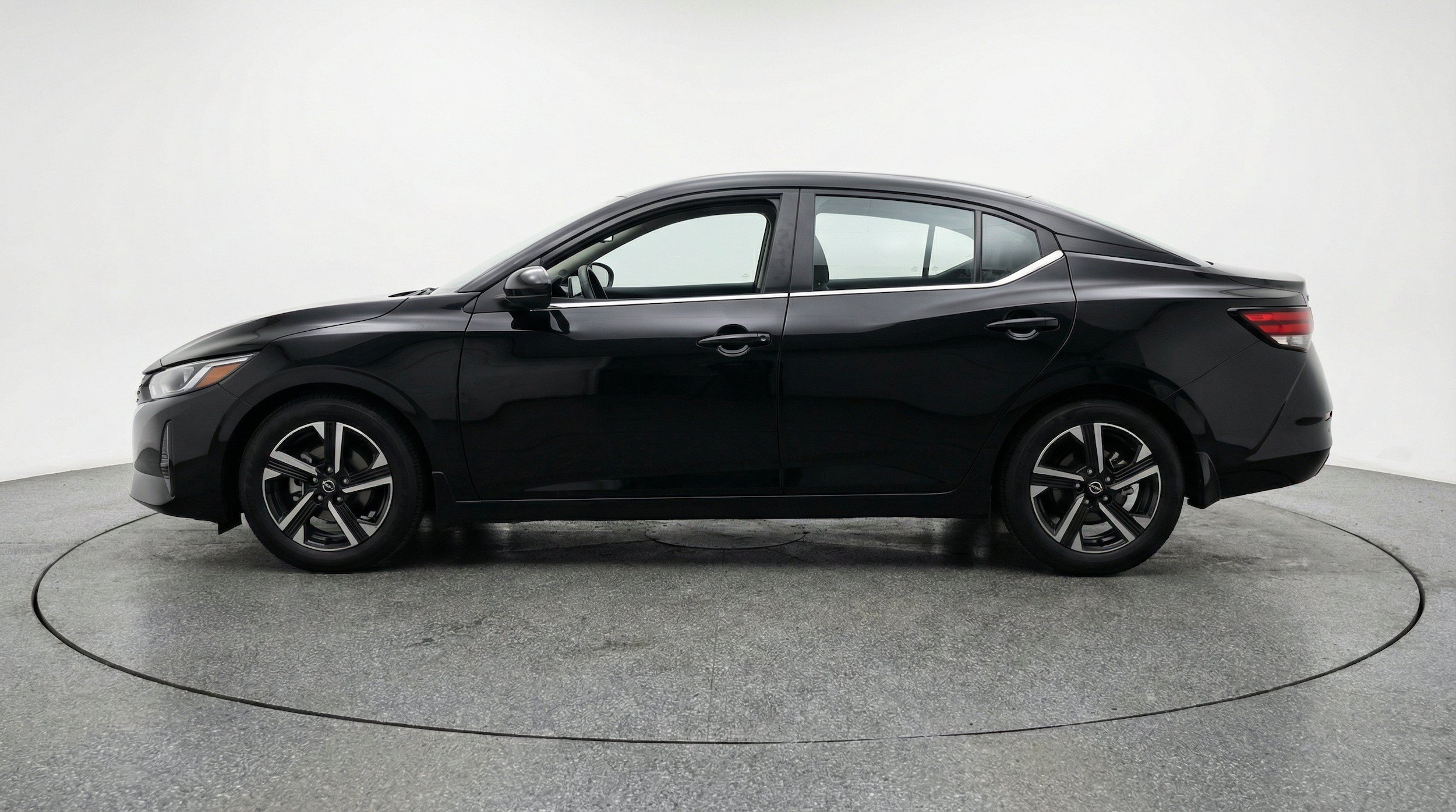 Thumbnail: 2025 Nissan Sentra - 5